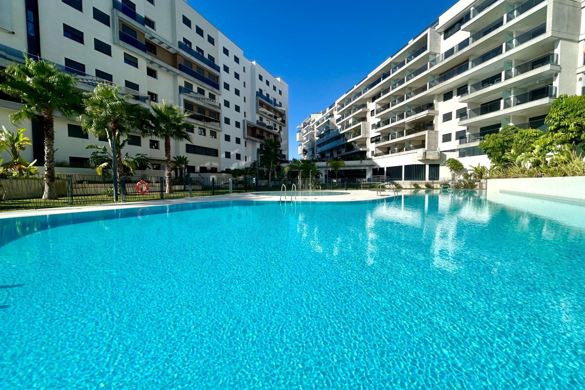 Reventa - Apartamento / piso -
Orihuela Costa - Altos de Campoamor