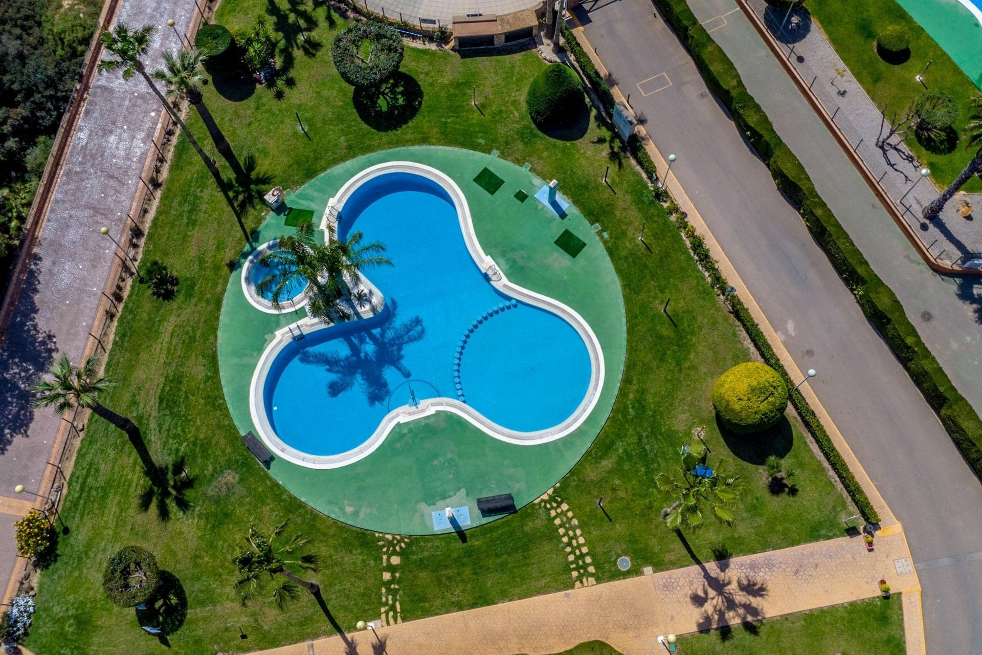 Reventa - Apartamento / piso -
Orihuela Costa - Campoamor