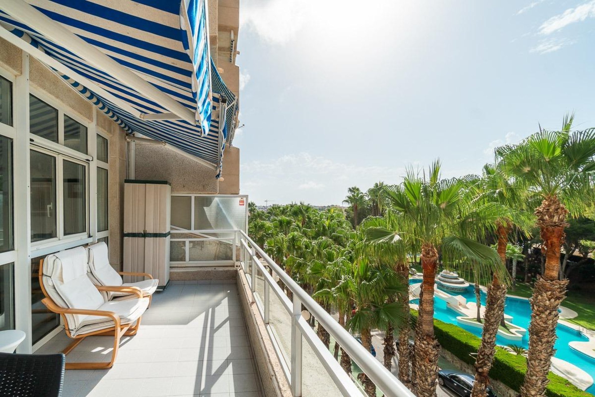 Reventa - Apartamento / piso -
Orihuela Costa - Campoamor