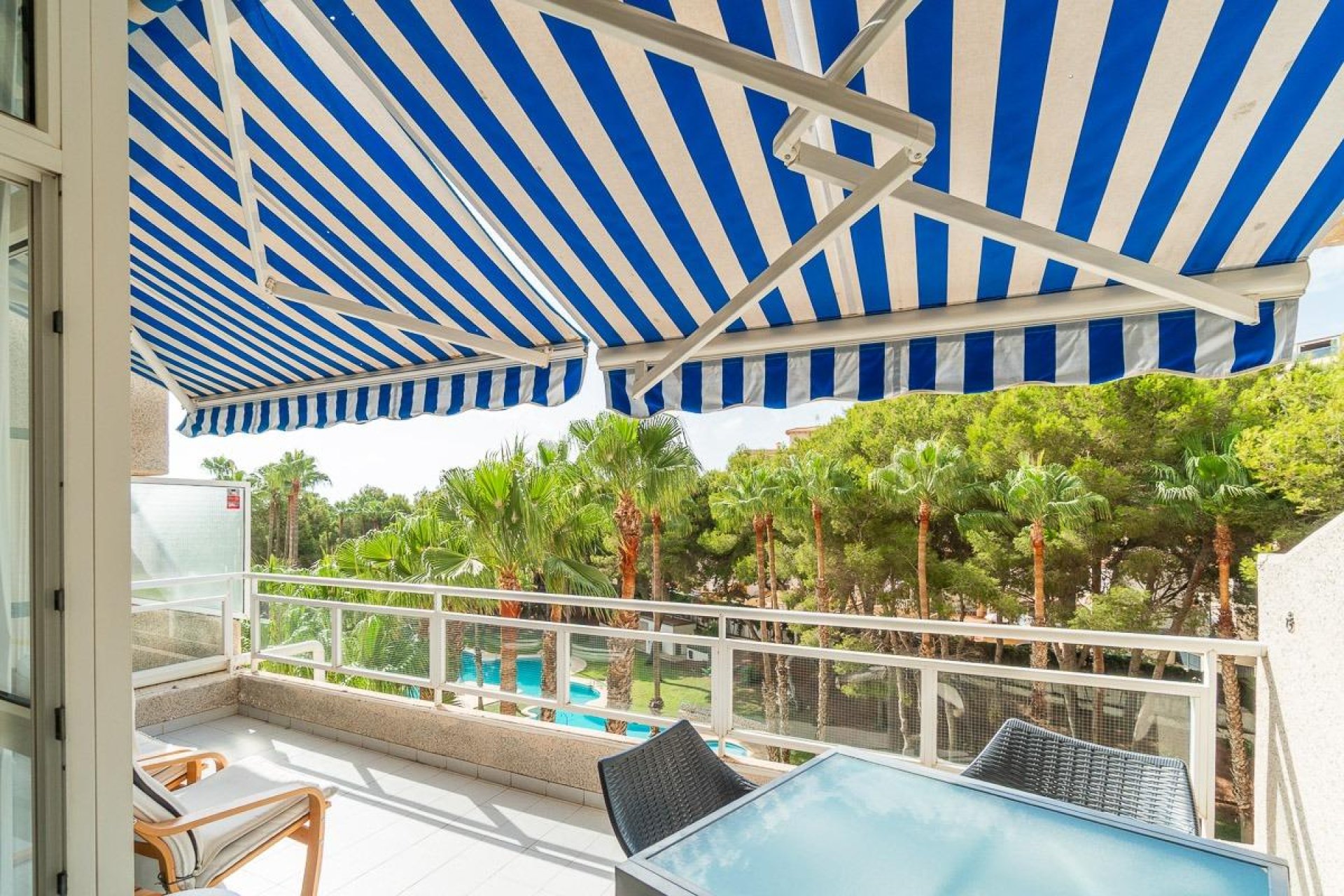 Reventa - Apartamento / piso -
Orihuela Costa - Campoamor