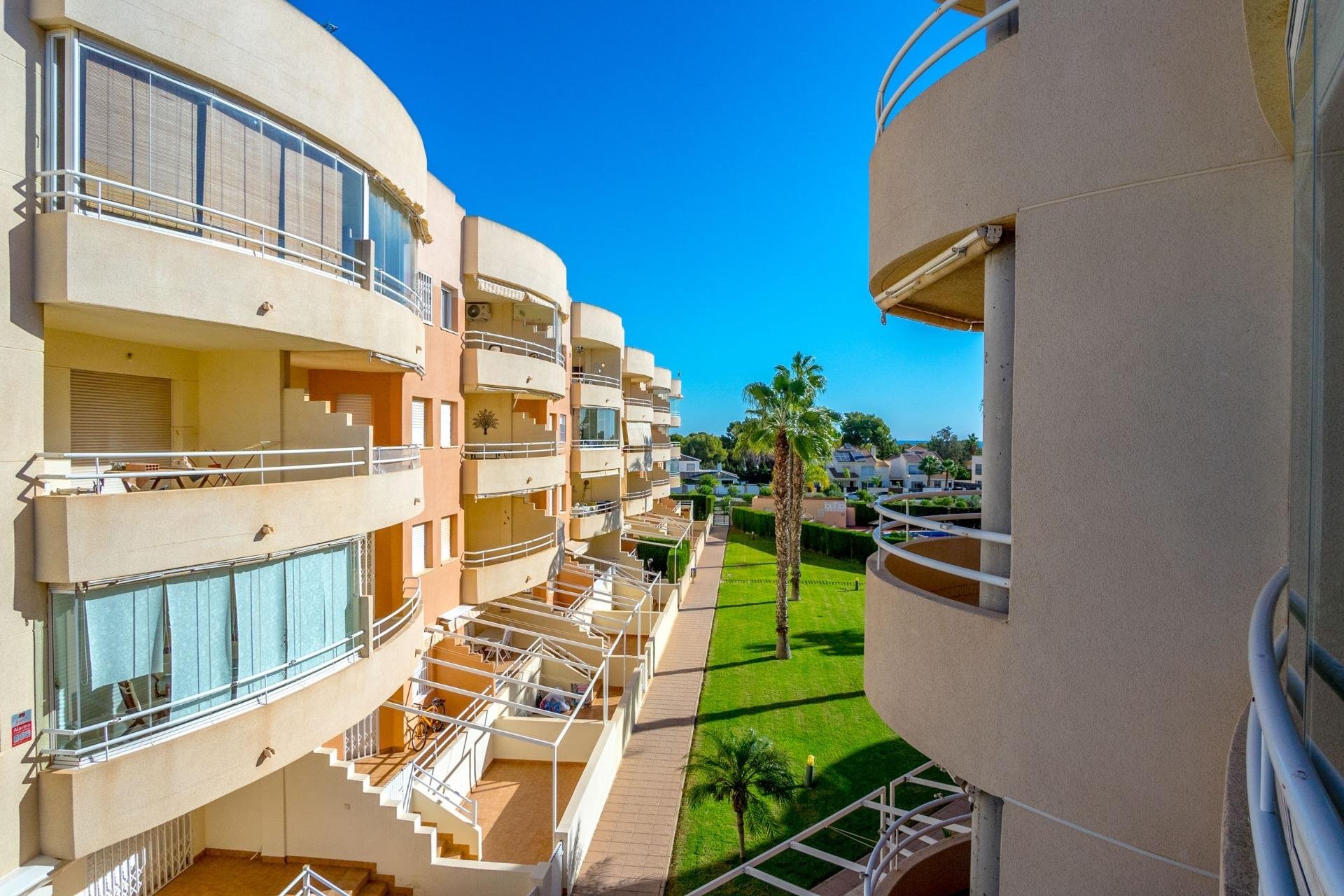 Reventa - Apartamento / piso -
Orihuela Costa - Campoamor