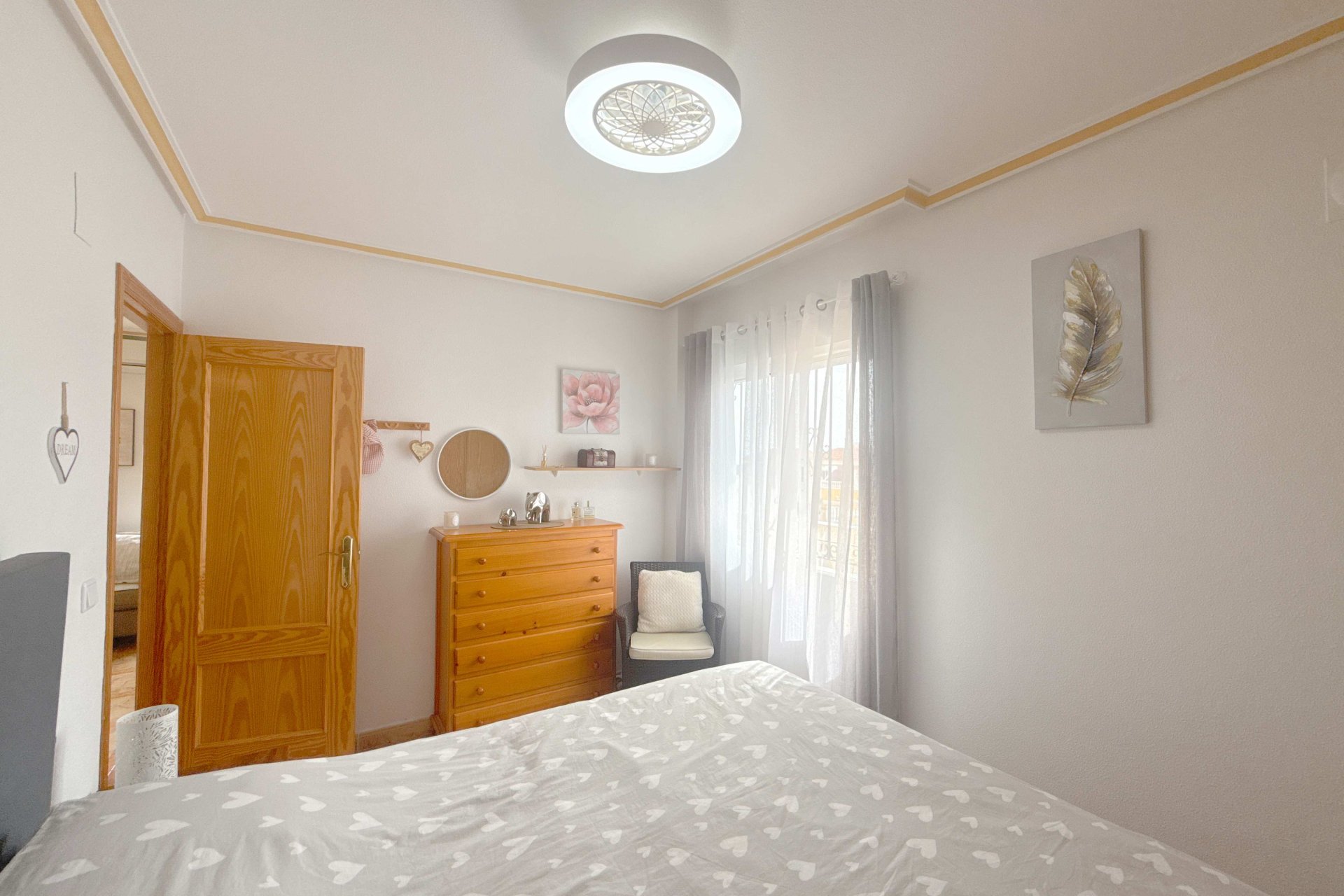 Reventa - Apartamento / piso -
Orihuela Costa - La Regia