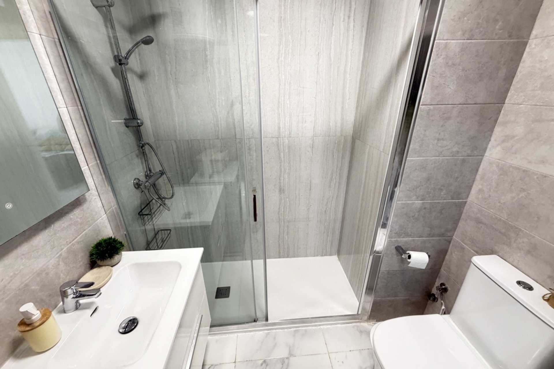 Reventa - Apartamento / piso -
Orihuela Costa - La Zenia