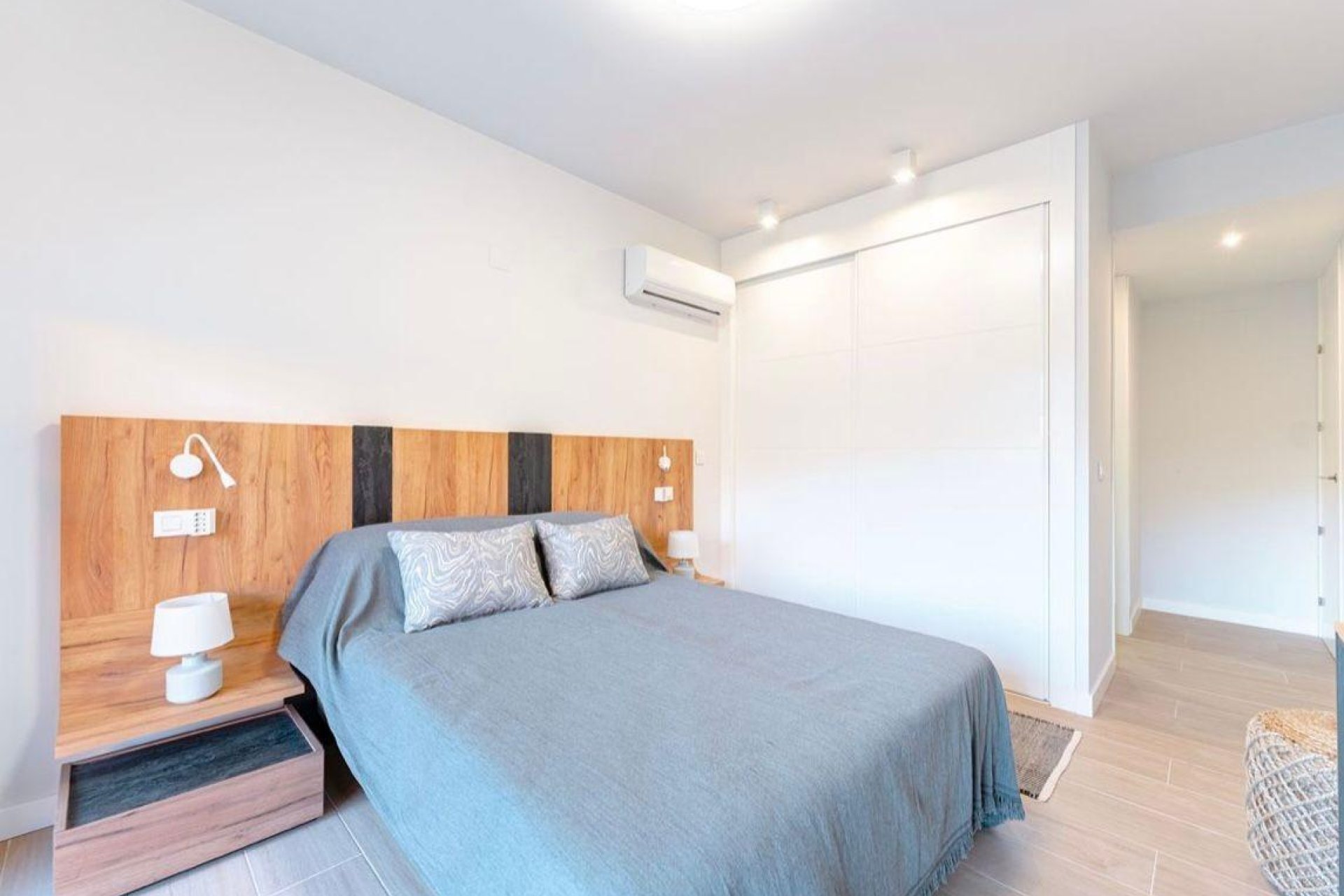 Reventa - Apartamento / piso -
Orihuela Costa - Las Filipinas