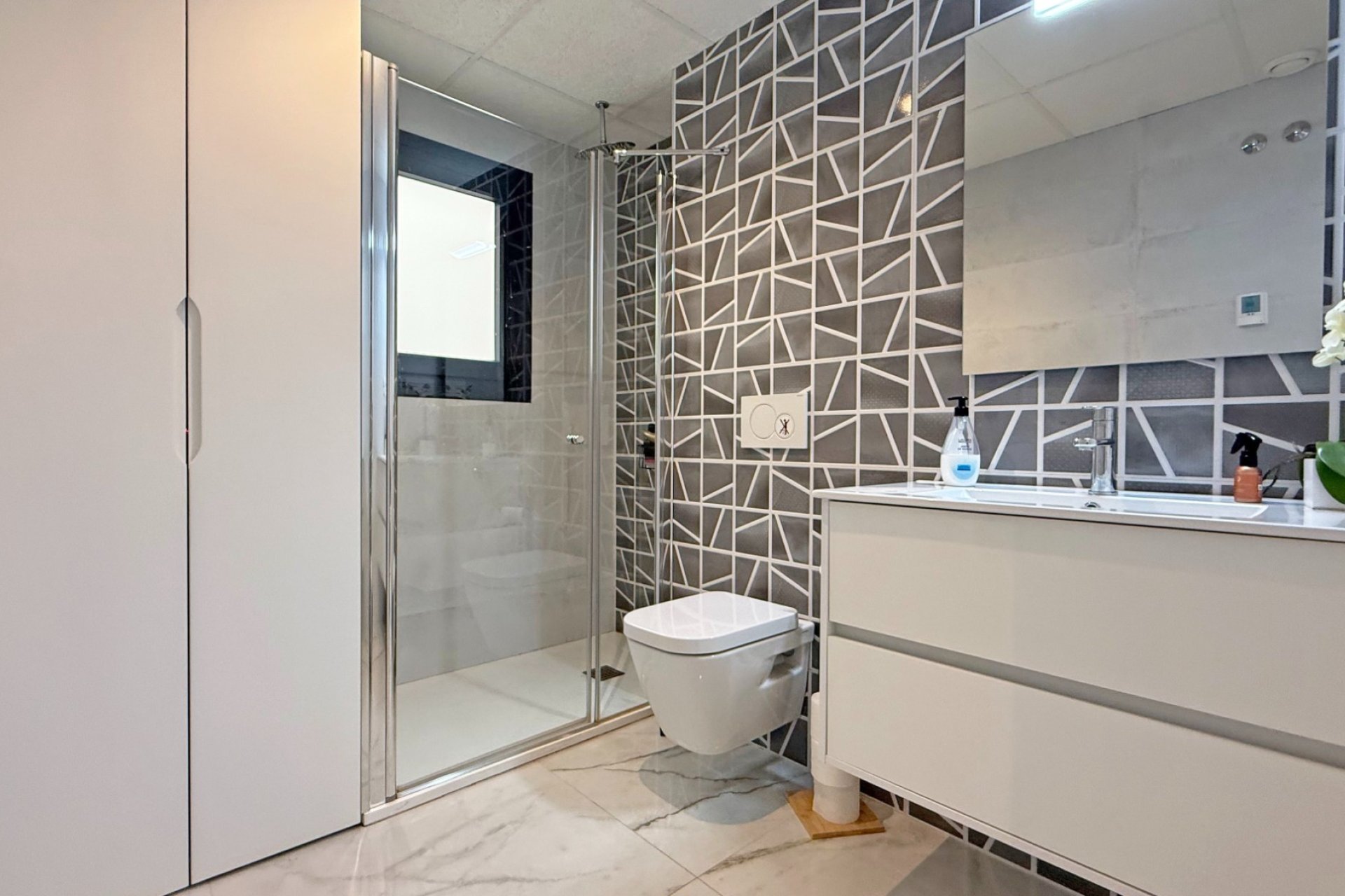 Reventa - Apartamento / piso -
Orihuela Costa - Los Altos