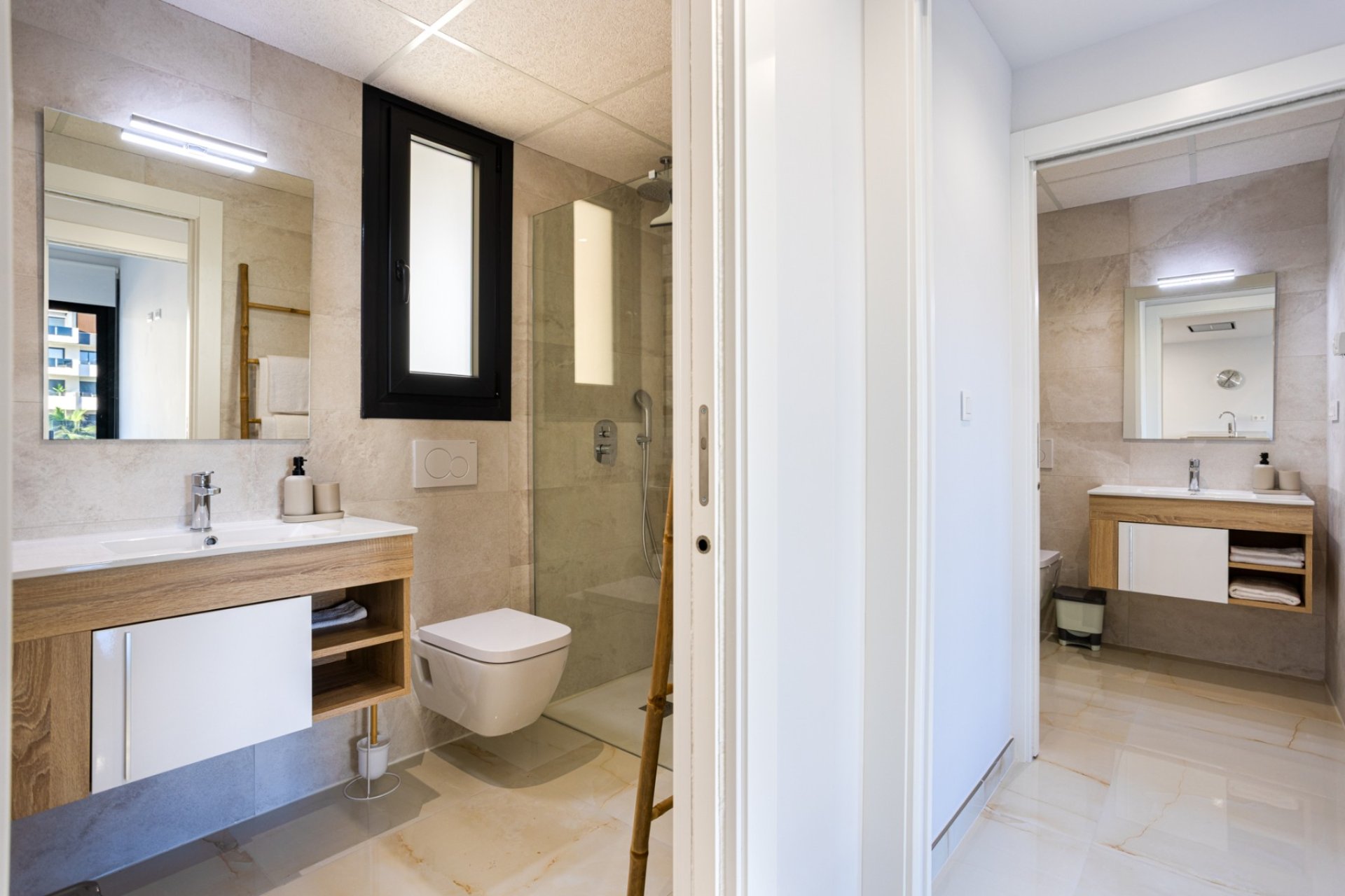 Reventa - Apartamento / piso -
Orihuela Costa - Los Altos