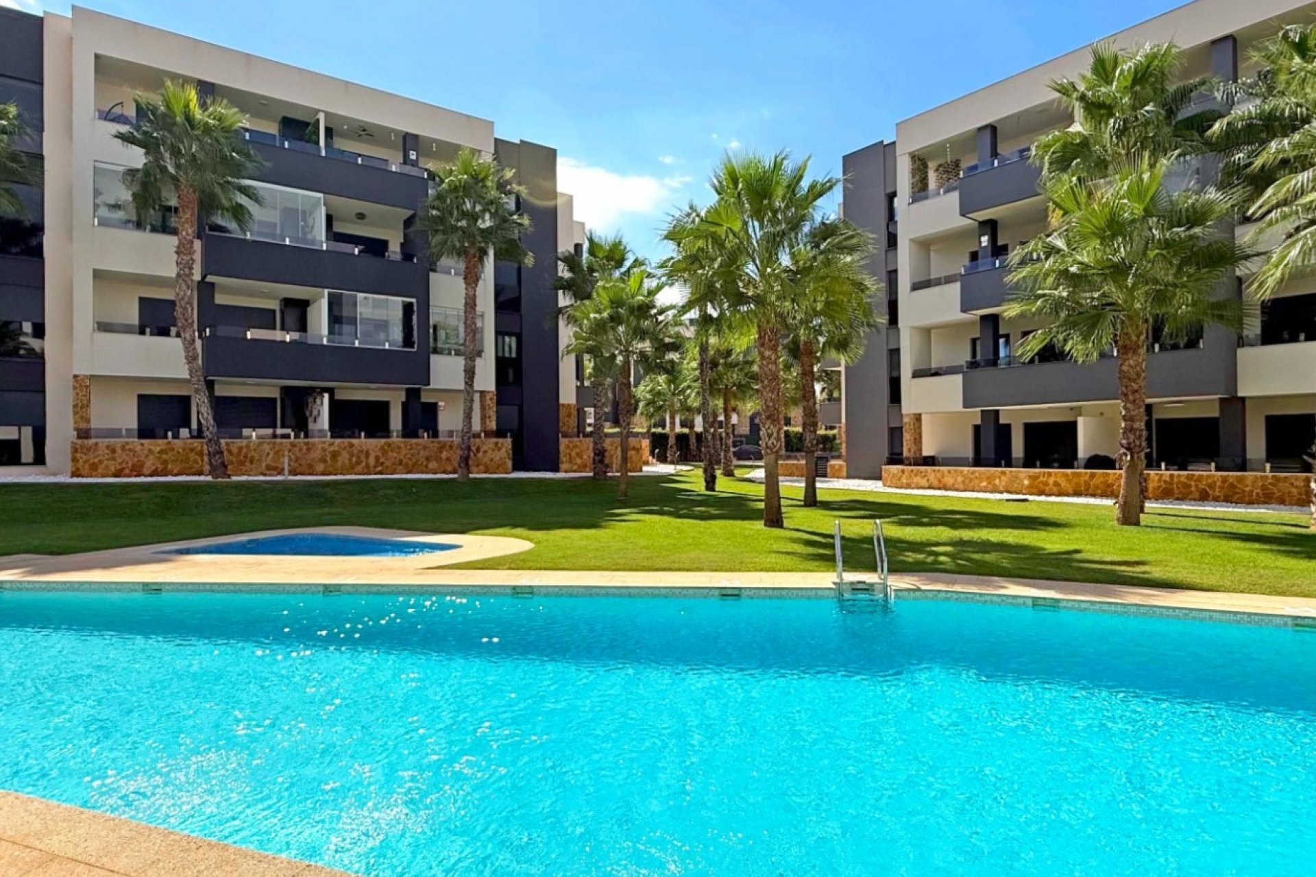 Reventa - Apartamento / piso -
Orihuela Costa - Los Altos