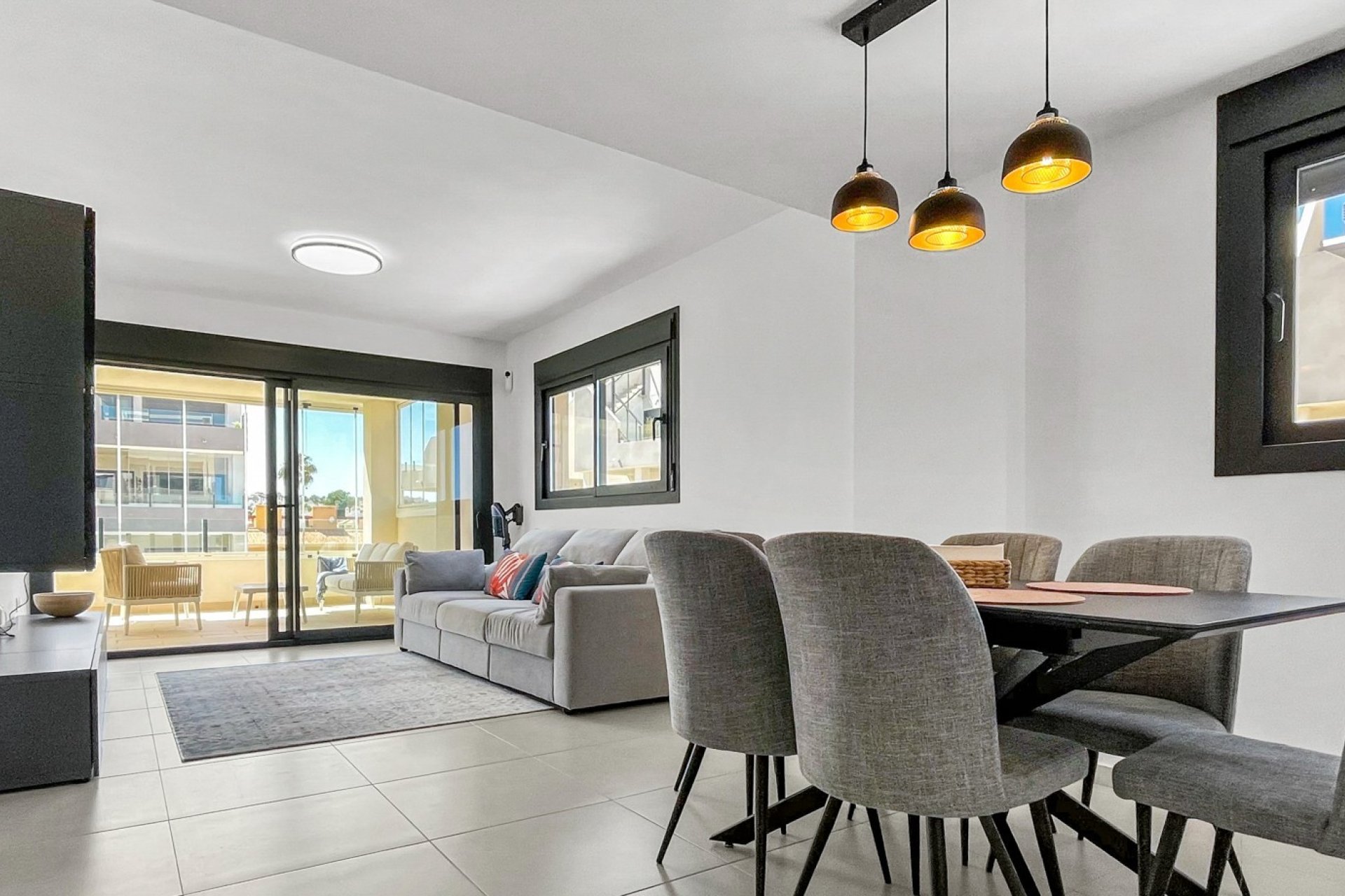 Reventa - Apartamento / piso -
Orihuela Costa - Los Dolses