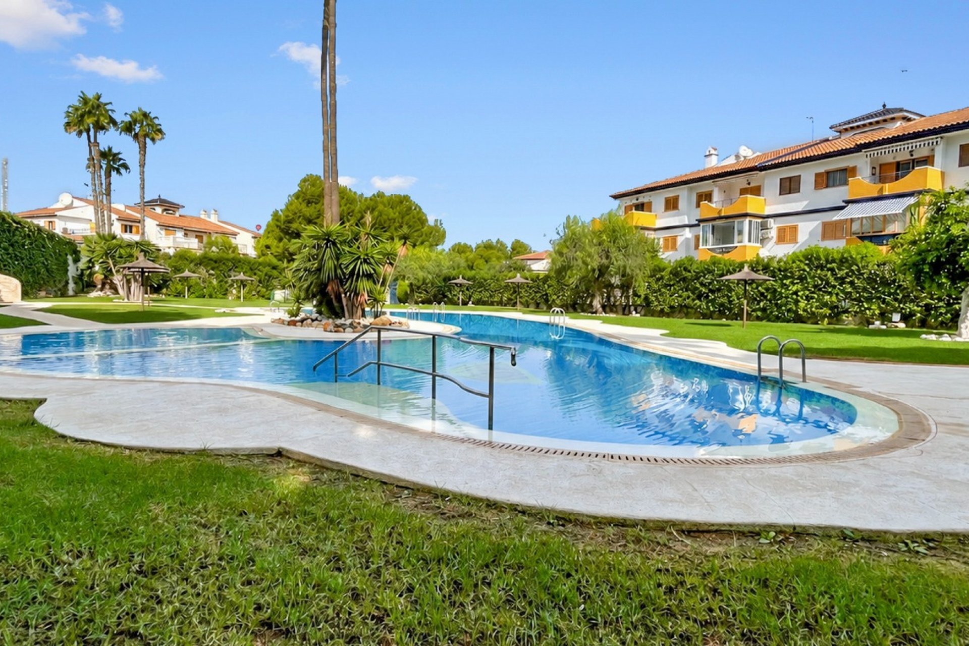 Reventa - Apartamento / piso -
Orihuela Costa - Mil Palmeras