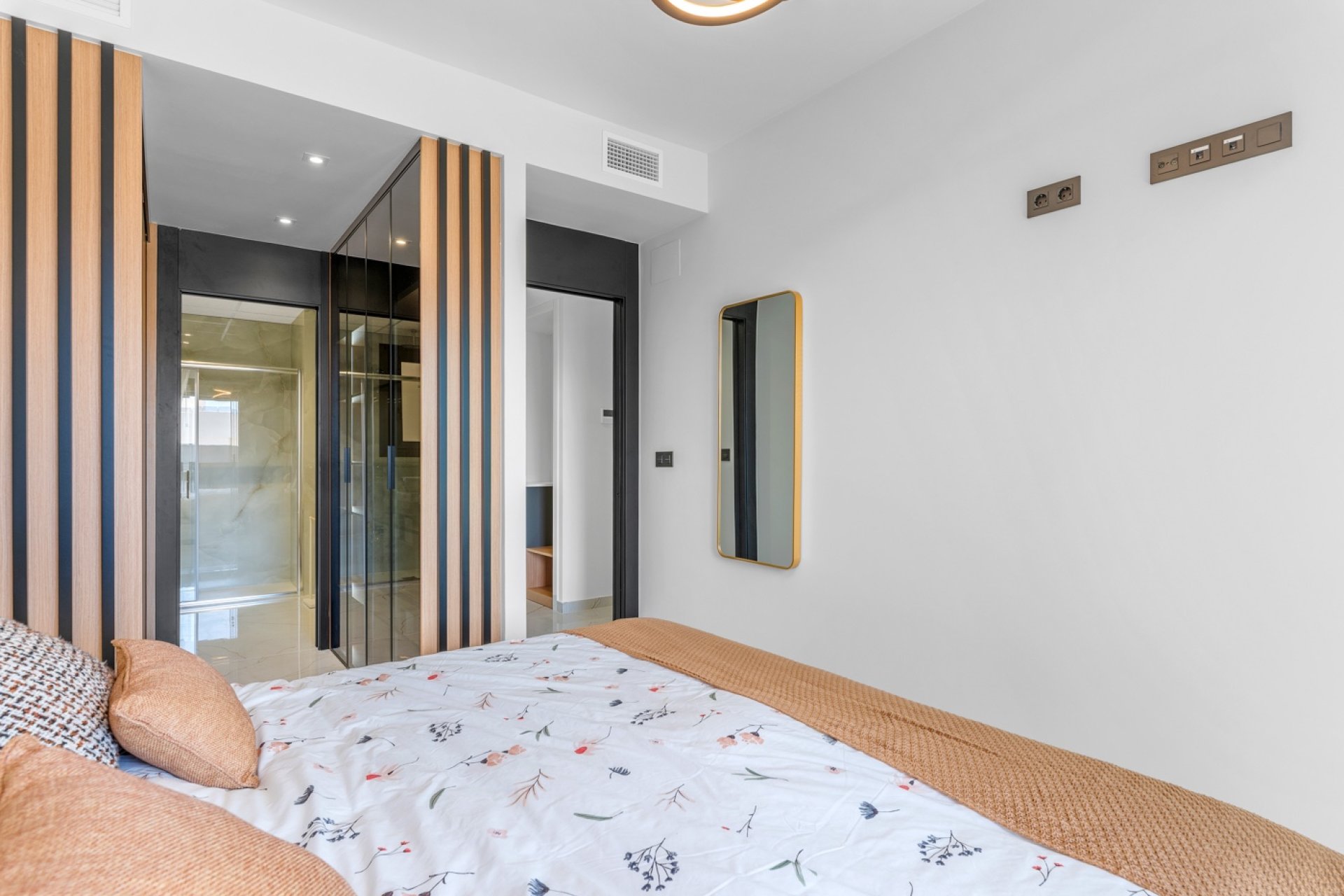 Reventa - Apartamento / piso -
Orihuela Costa - Playa Flamenca