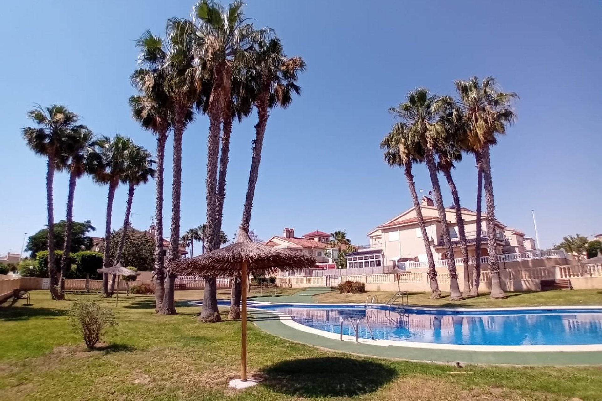 Reventa - Apartamento / piso -
Orihuela Costa - Playa Flamenca