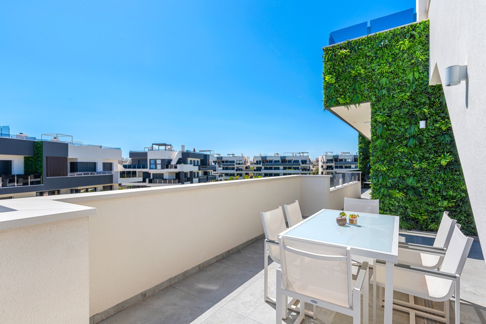 Reventa - Apartamento / piso -
Orihuela Costa - Playa Flamenca