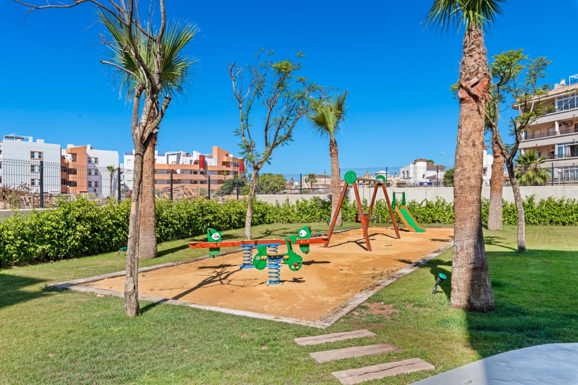 Reventa - Apartamento / piso -
Orihuela Costa - Playa Flamenca