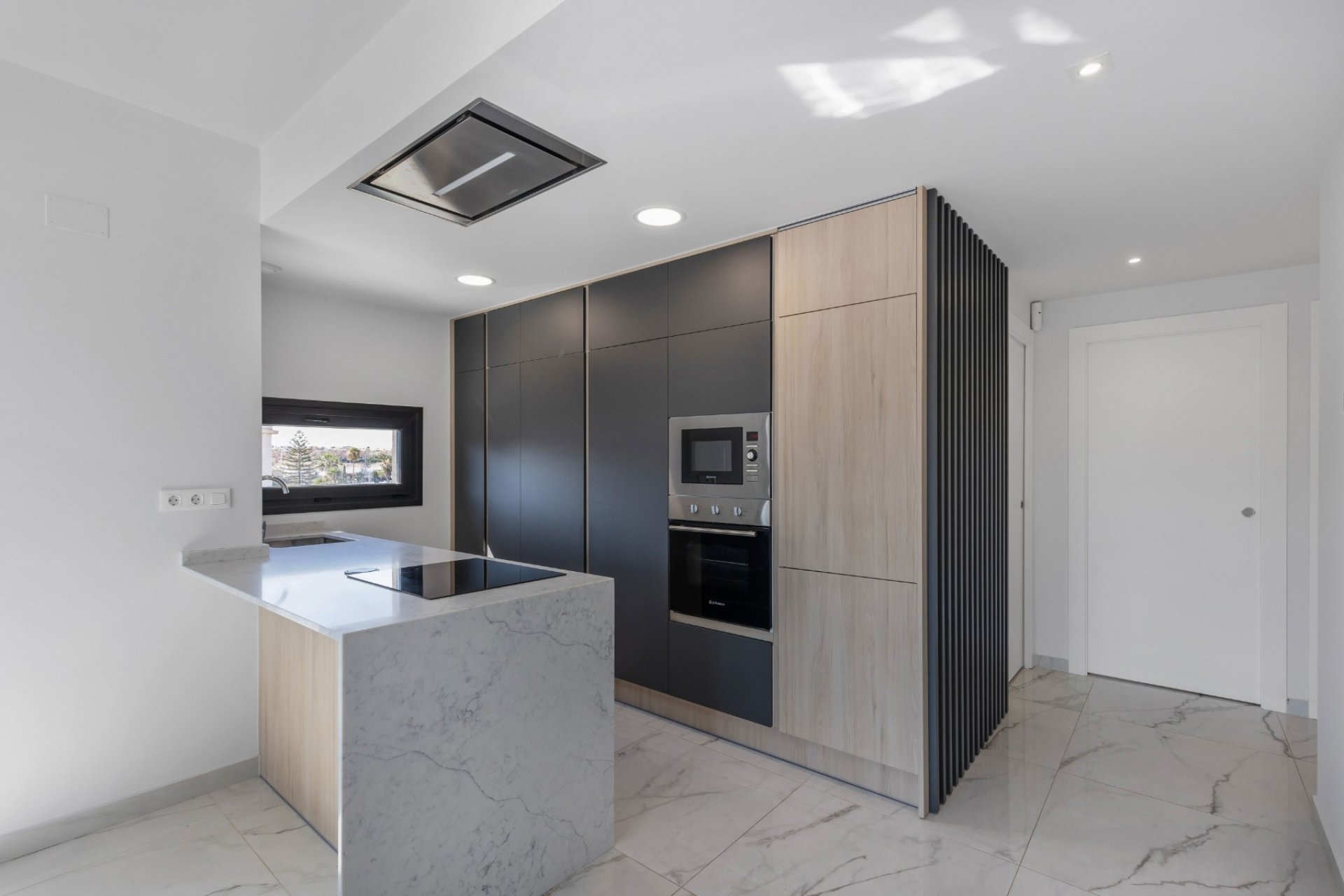 Reventa - Apartamento / piso -
Orihuela Costa - Playa Flamenca