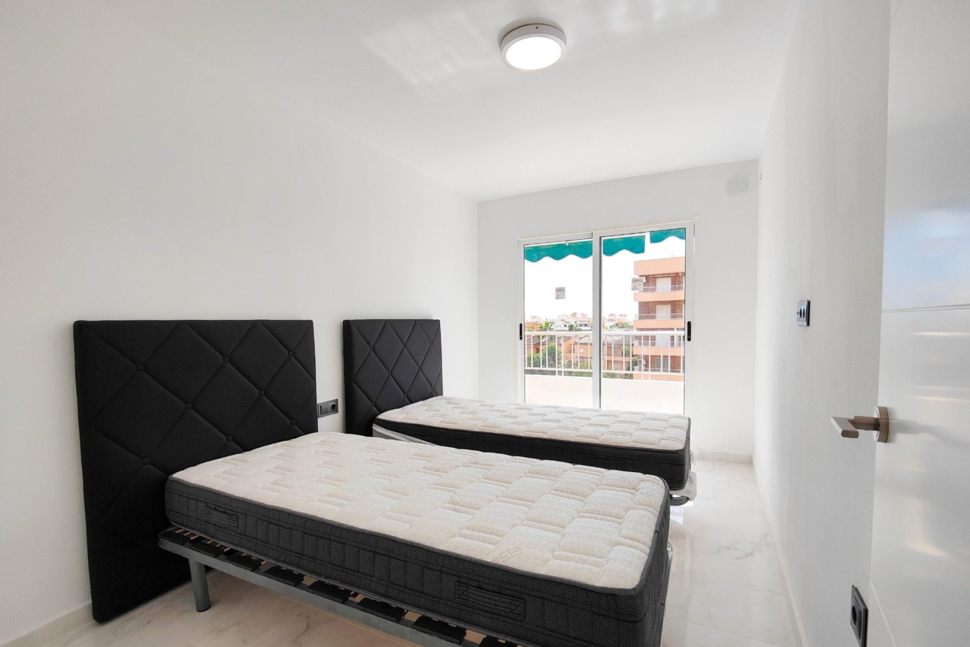 Reventa - Apartamento / piso -
Orihuela Costa - Punta Prima