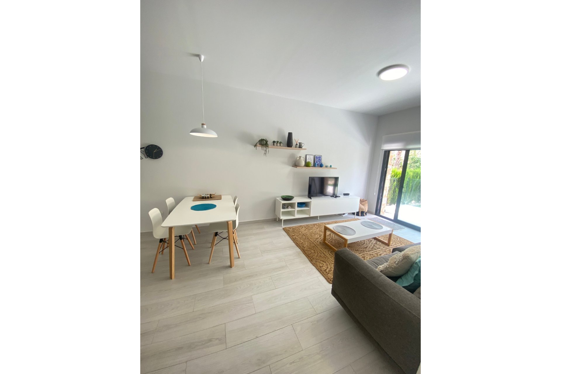 Reventa - Apartamento / piso -
Orihuela Costa - Villamartín