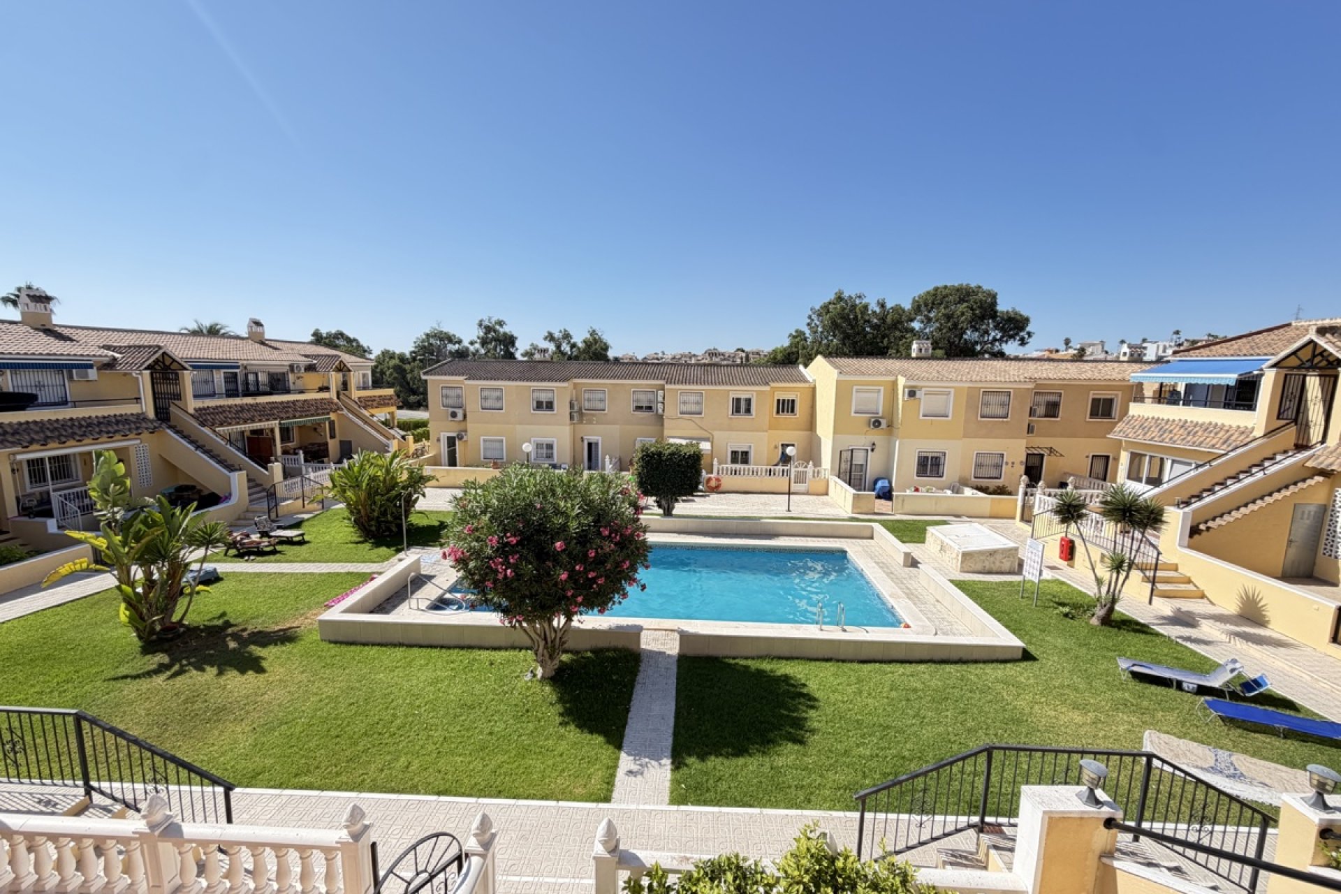 Reventa - Apartamento / piso -
Orihuela Costa - Villamartin