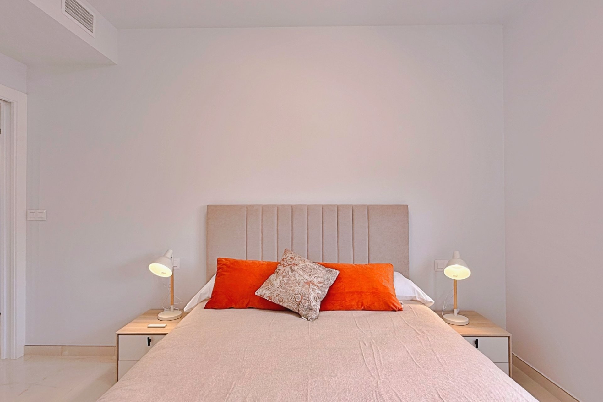 Reventa - Apartamento / piso -
Orihuela - Orihuela Costa