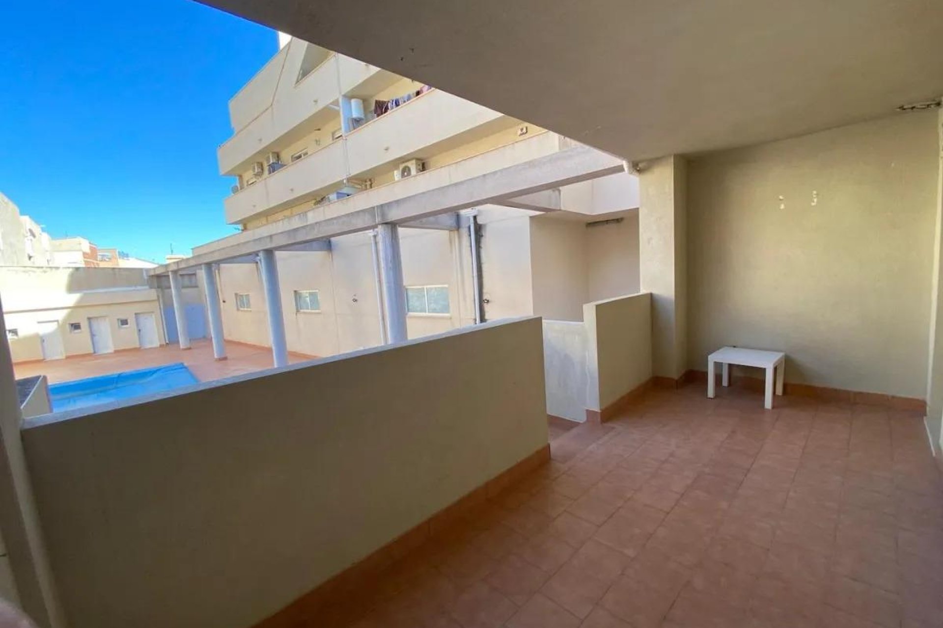 Reventa - Apartamento / piso -
Redován - PUEBLO
