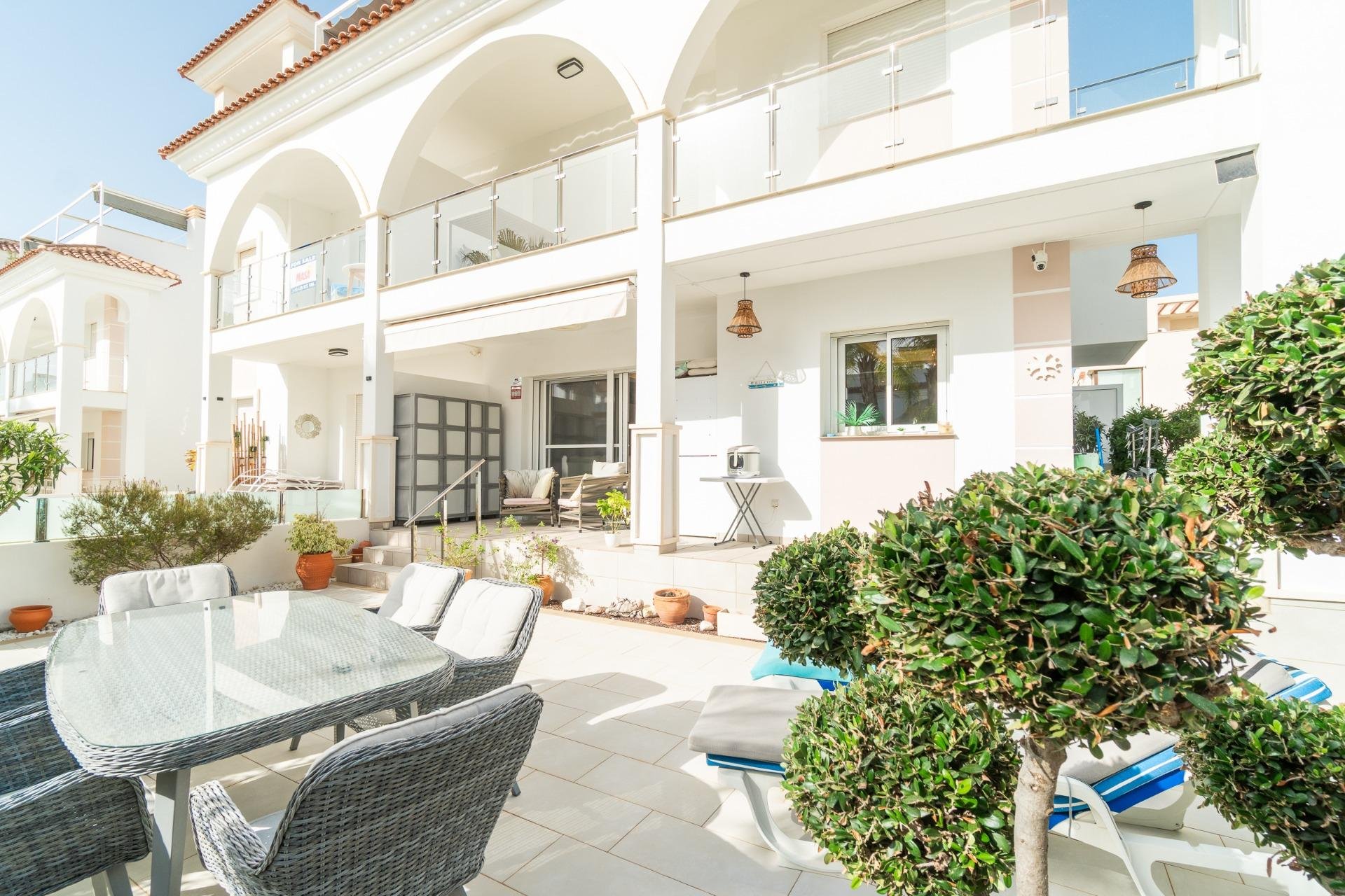 Reventa - Apartamento / piso -
Rojales - Centro de la Ciudad Quesada