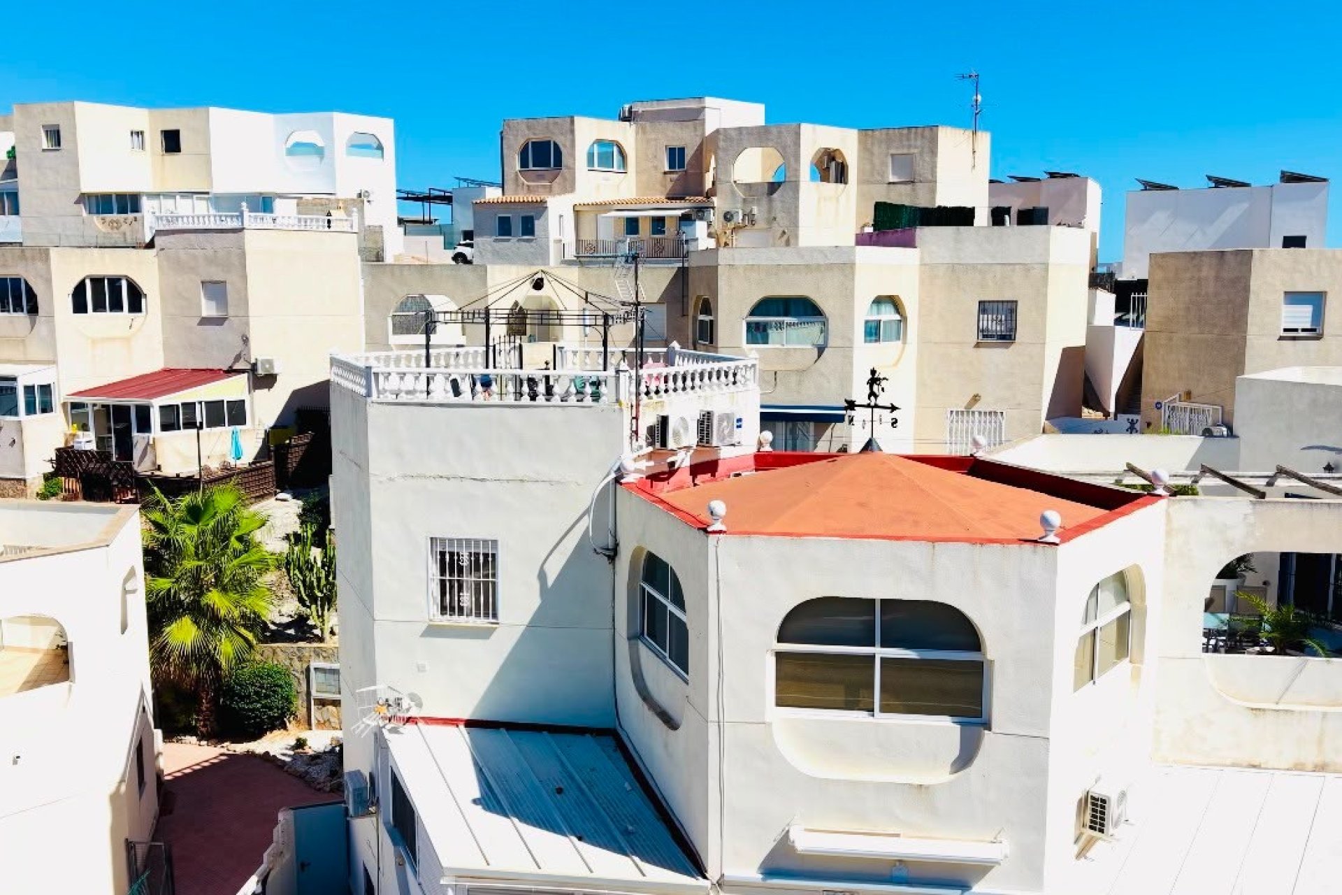 Reventa - Apartamento / piso -
San Miguel de Salinas - Las Comunicaciones