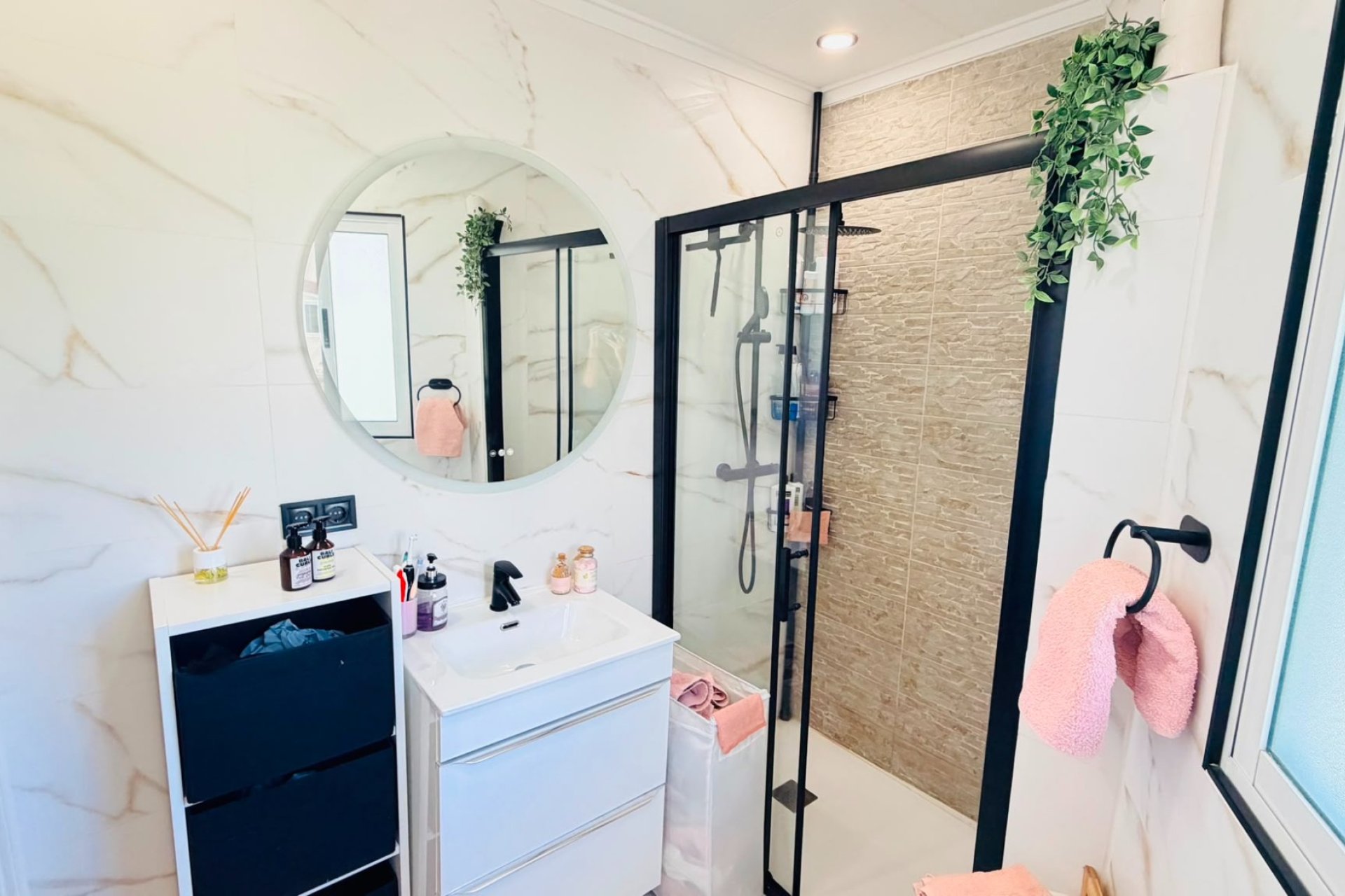 Reventa - Apartamento / piso -
San Miguel de Salinas - Las Comunicaciones