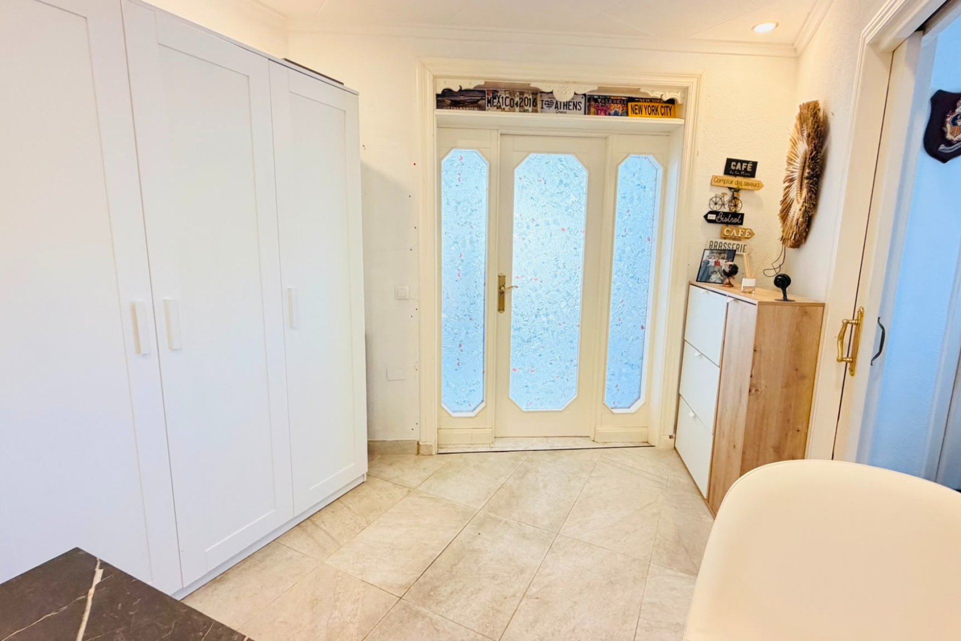 Reventa - Apartamento / piso -
San Miguel de Salinas - Las Comunicaciones