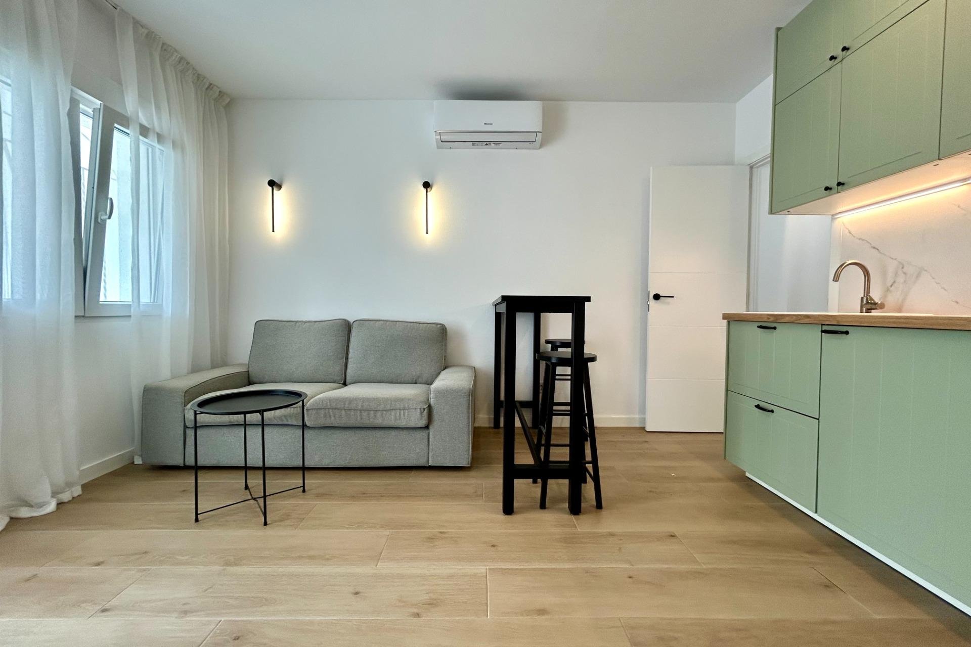 Reventa - Apartamento / piso -
San Miguel de Salinas - Las filipinas