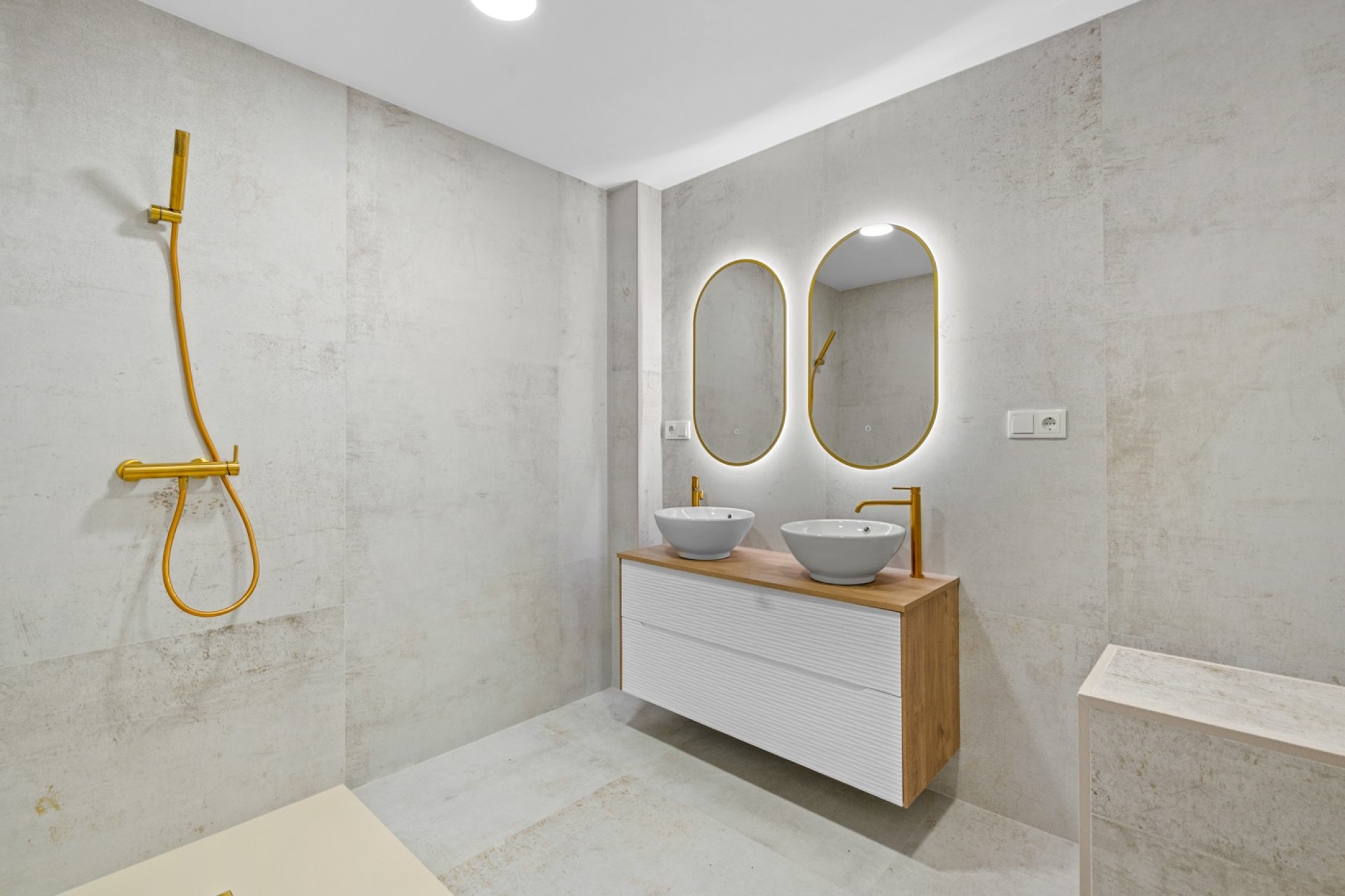 Reventa - Apartamento / piso -
Torrevieja - Acequion