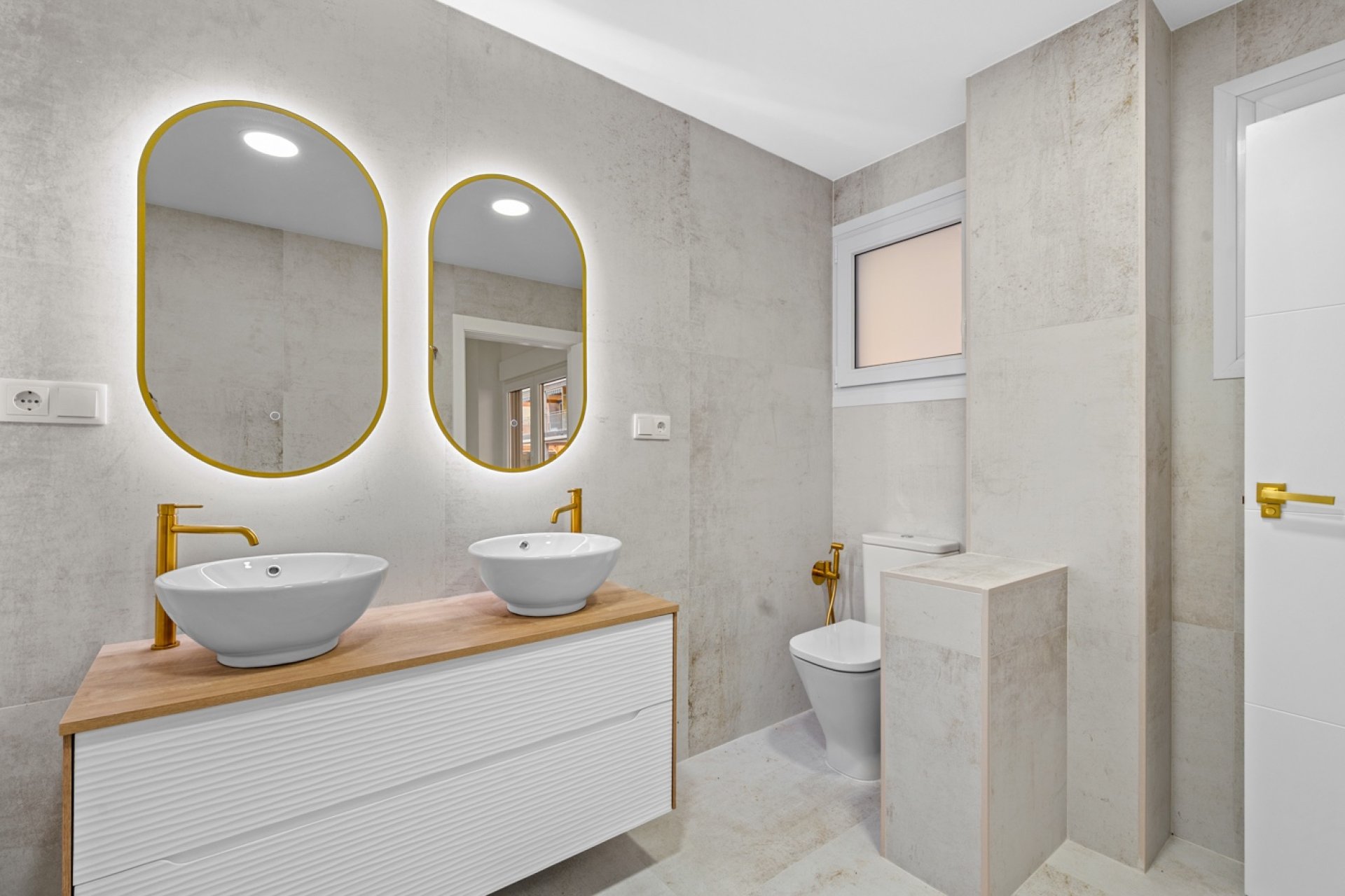 Reventa - Apartamento / piso -
Torrevieja - Acequion