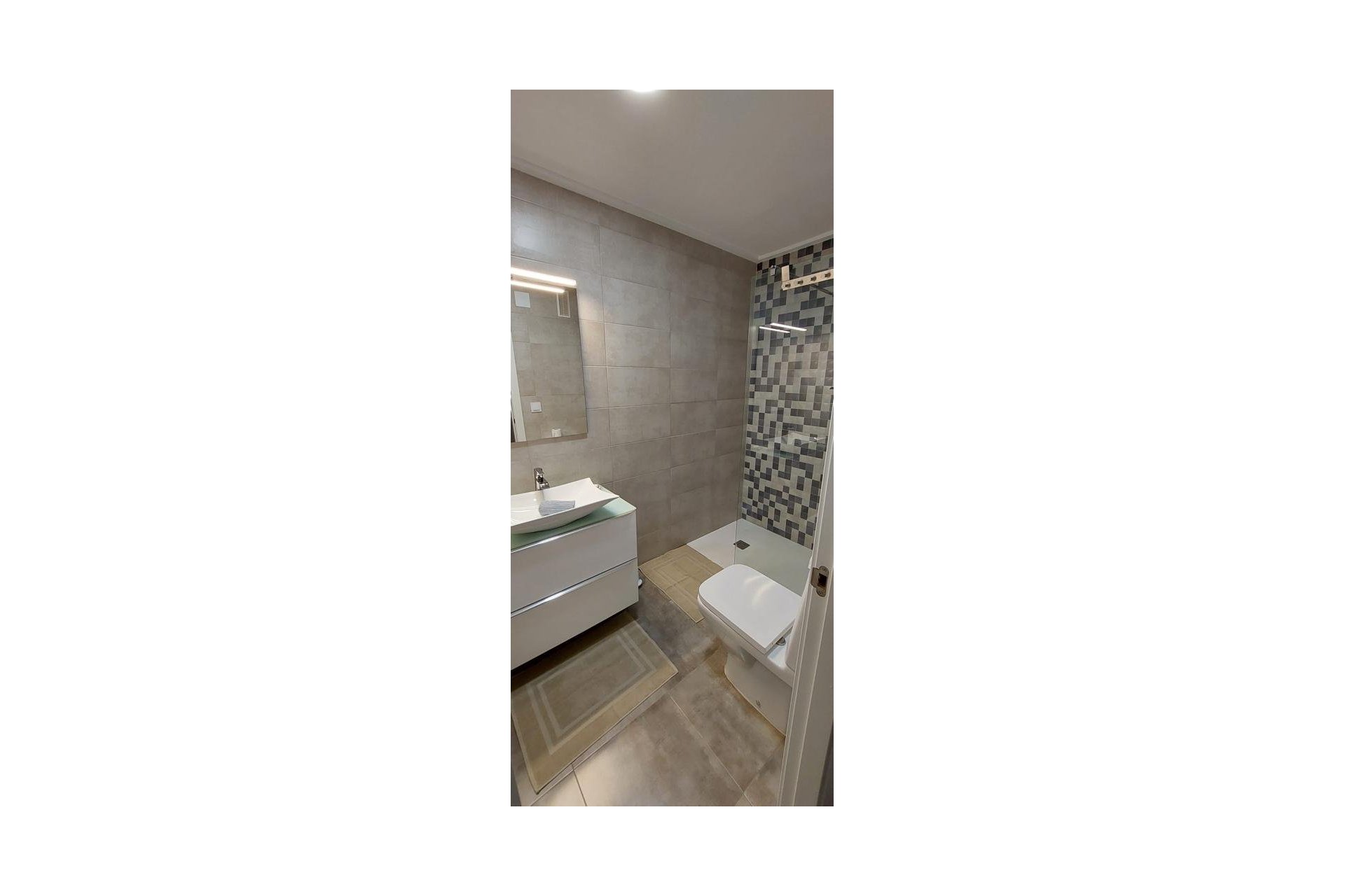 Reventa - Apartamento / piso -
Torrevieja - Acequion
