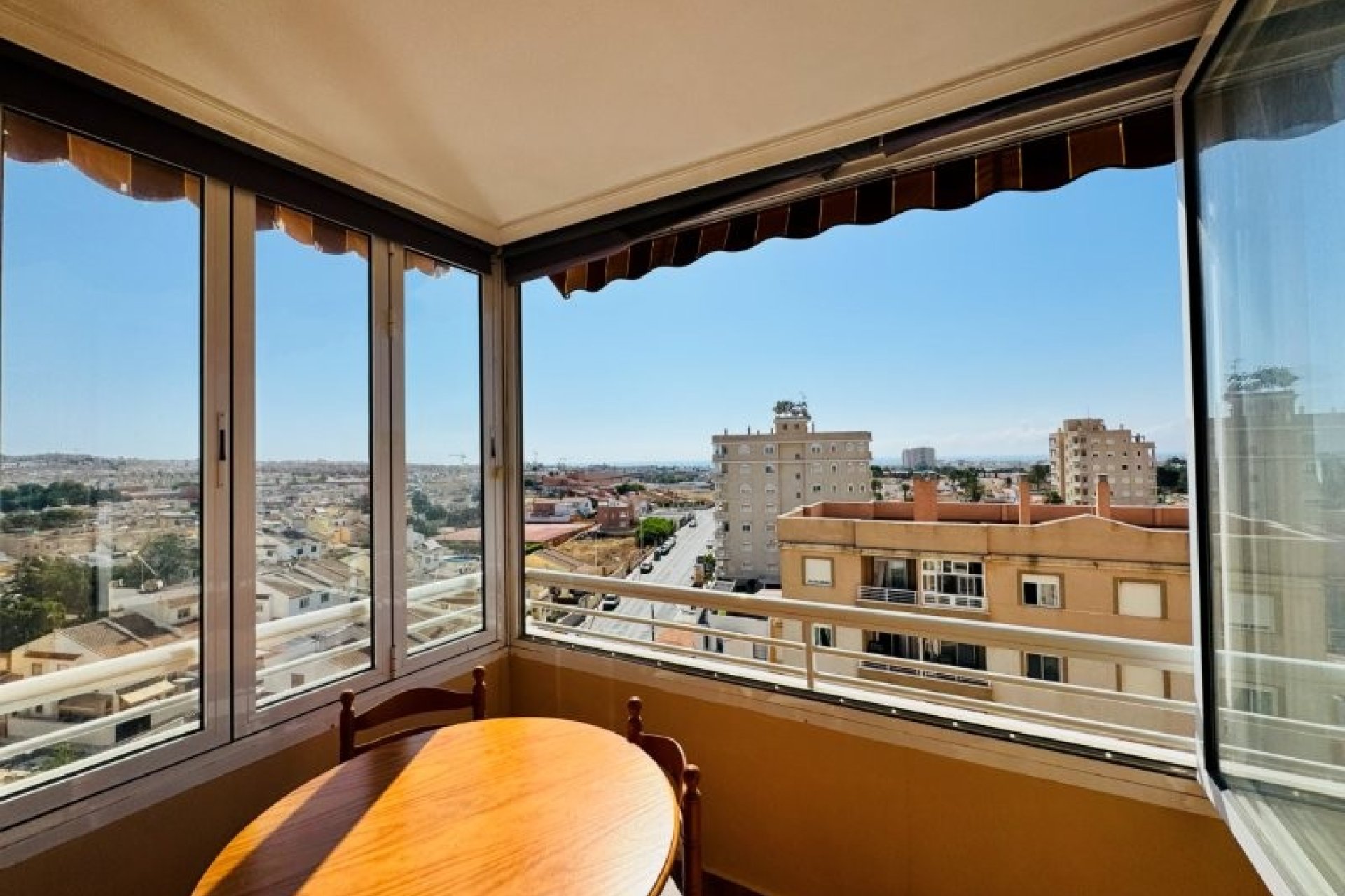 Reventa - Apartamento / piso -
Torrevieja - Aguas nuevas 1