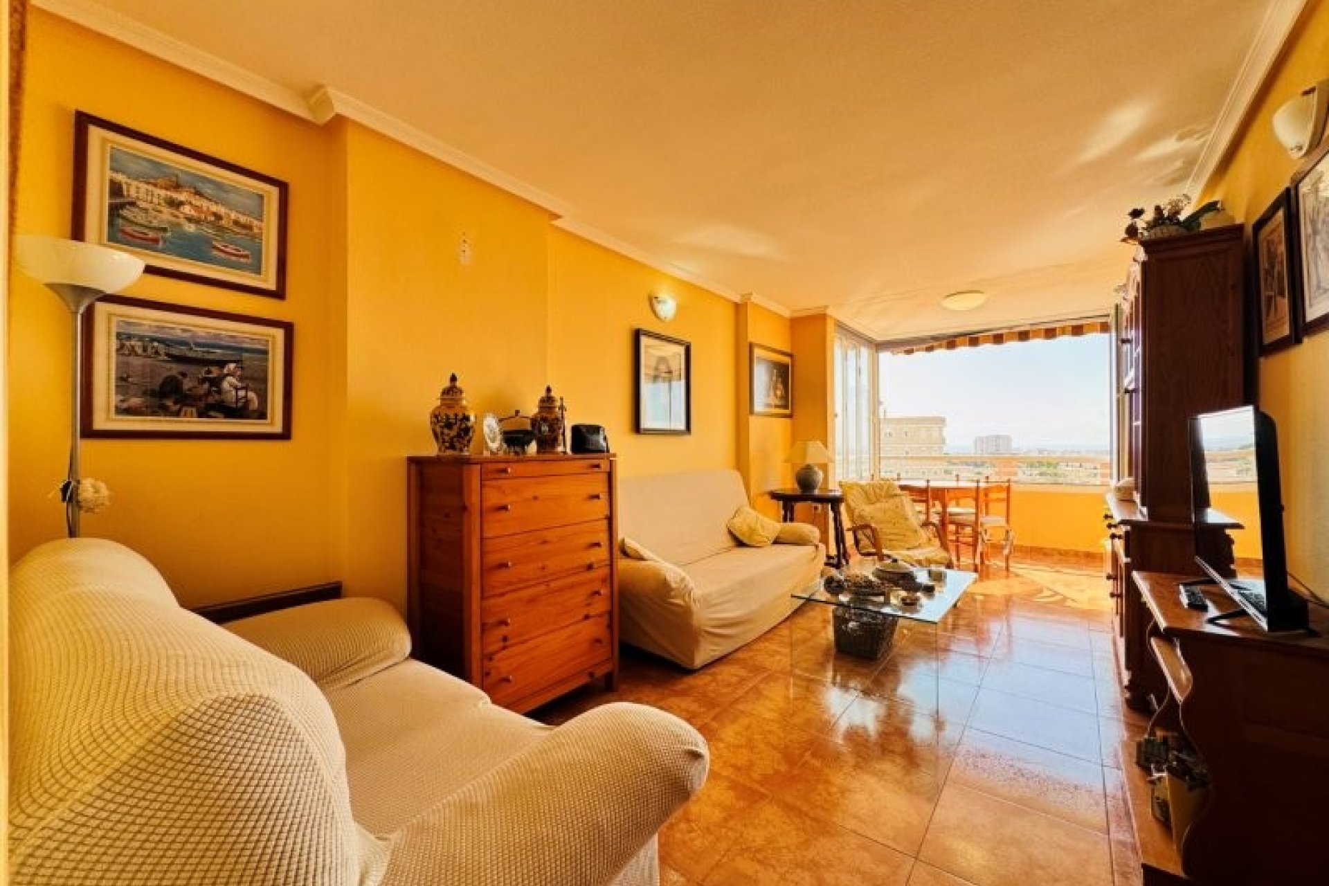 Reventa - Apartamento / piso -
Torrevieja - Aguas nuevas 1