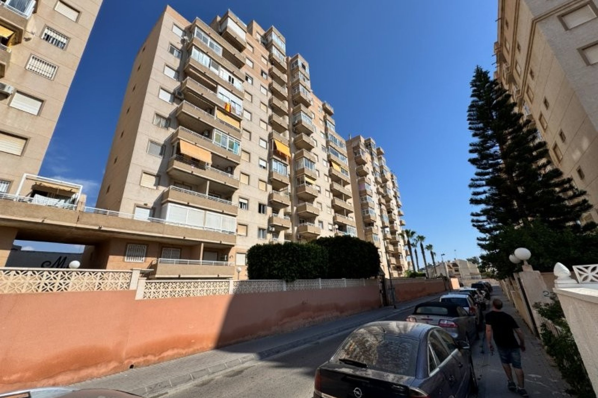 Reventa - Apartamento / piso -
Torrevieja - Aguas nuevas 1