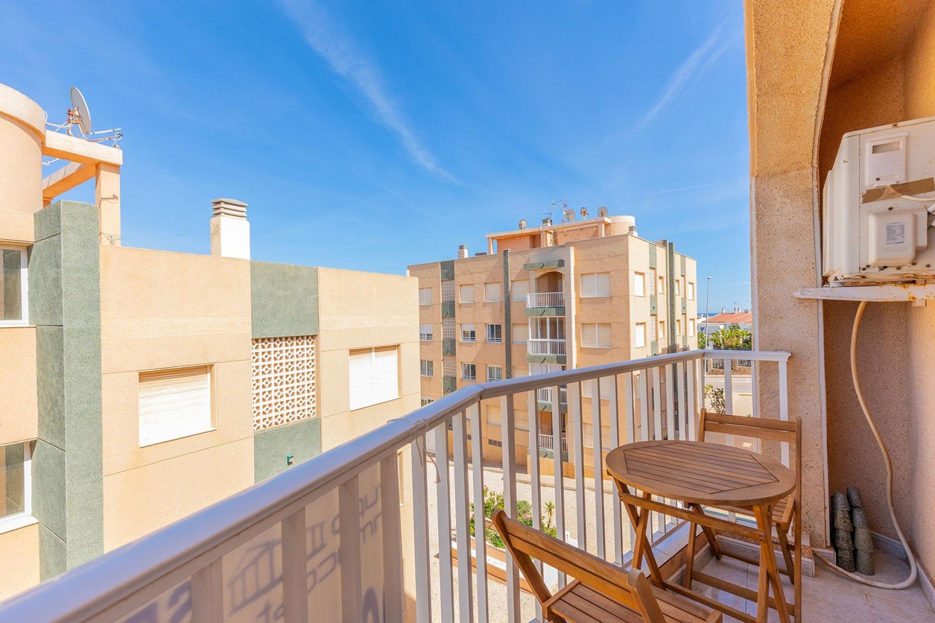 Reventa - Apartamento / piso -
Torrevieja - Cabo cervera