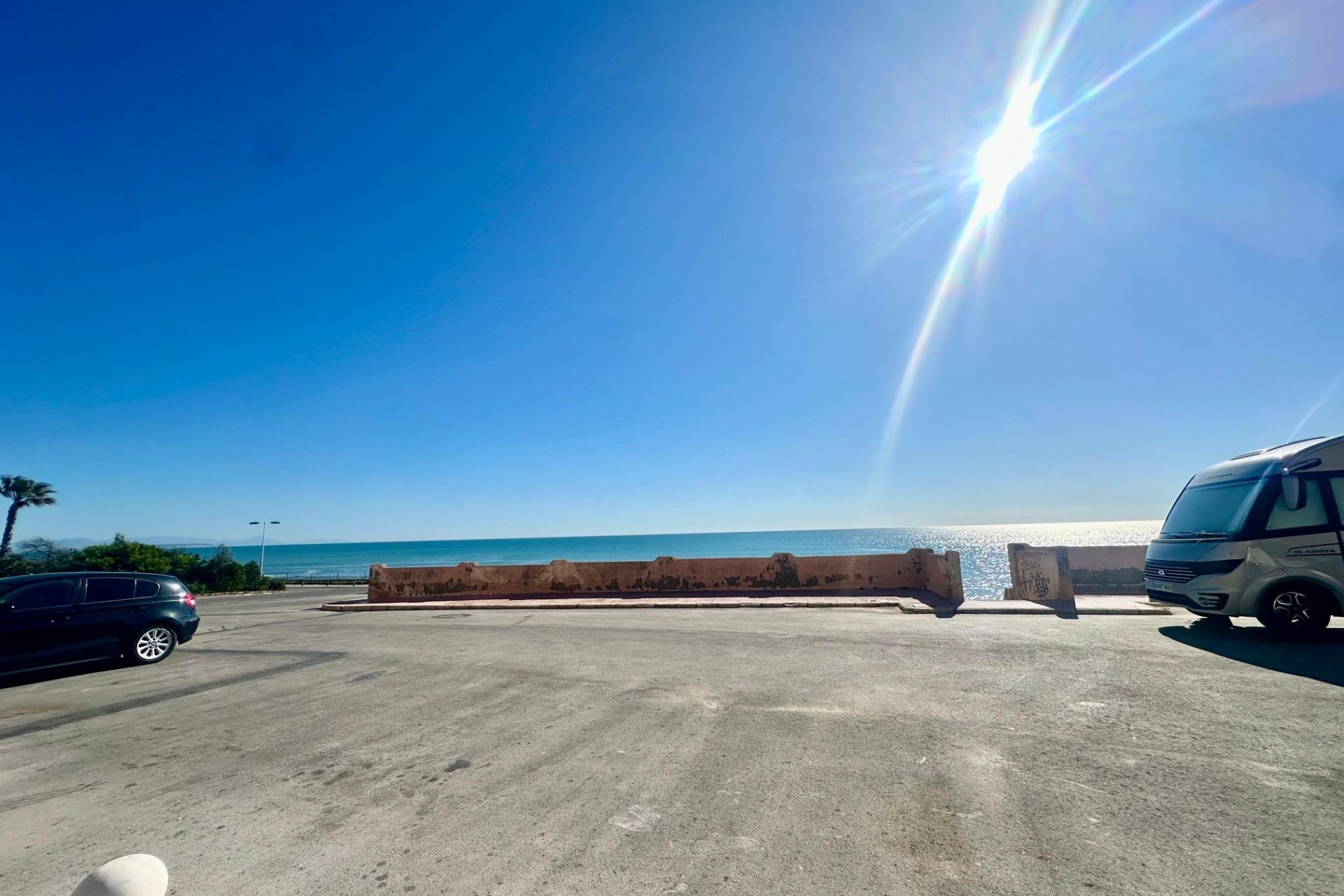 Reventa - Apartamento / piso -
Torrevieja - Cabo cervera