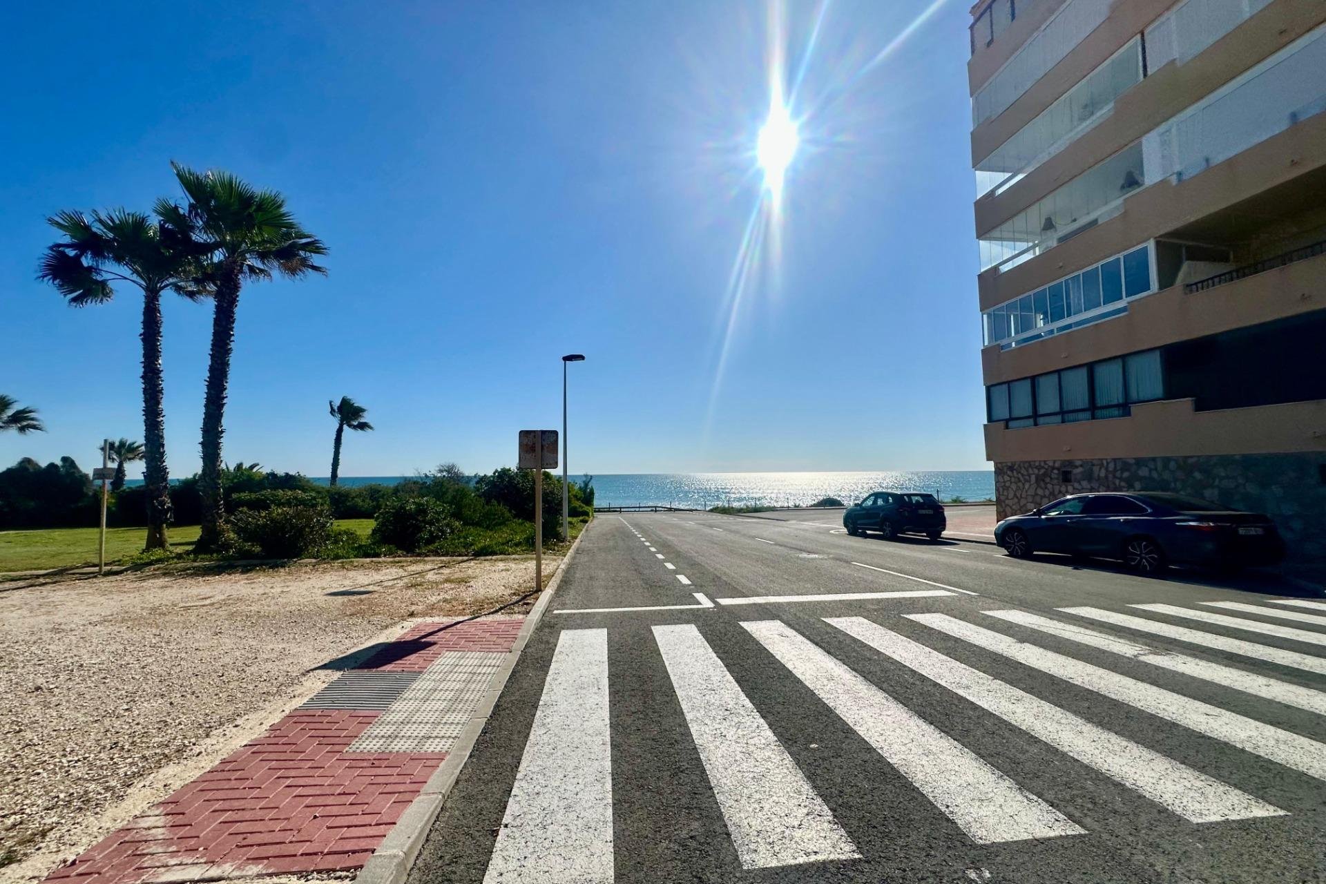 Reventa - Apartamento / piso -
Torrevieja - Cabo cervera