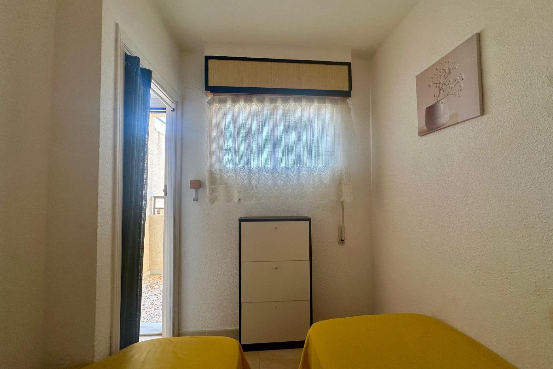 Reventa - Apartamento / piso -
Torrevieja - Cabo cervera