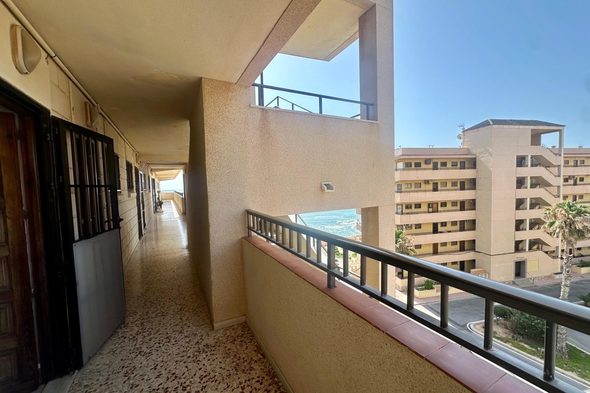 Reventa - Apartamento / piso -
Torrevieja - Cabo cervera