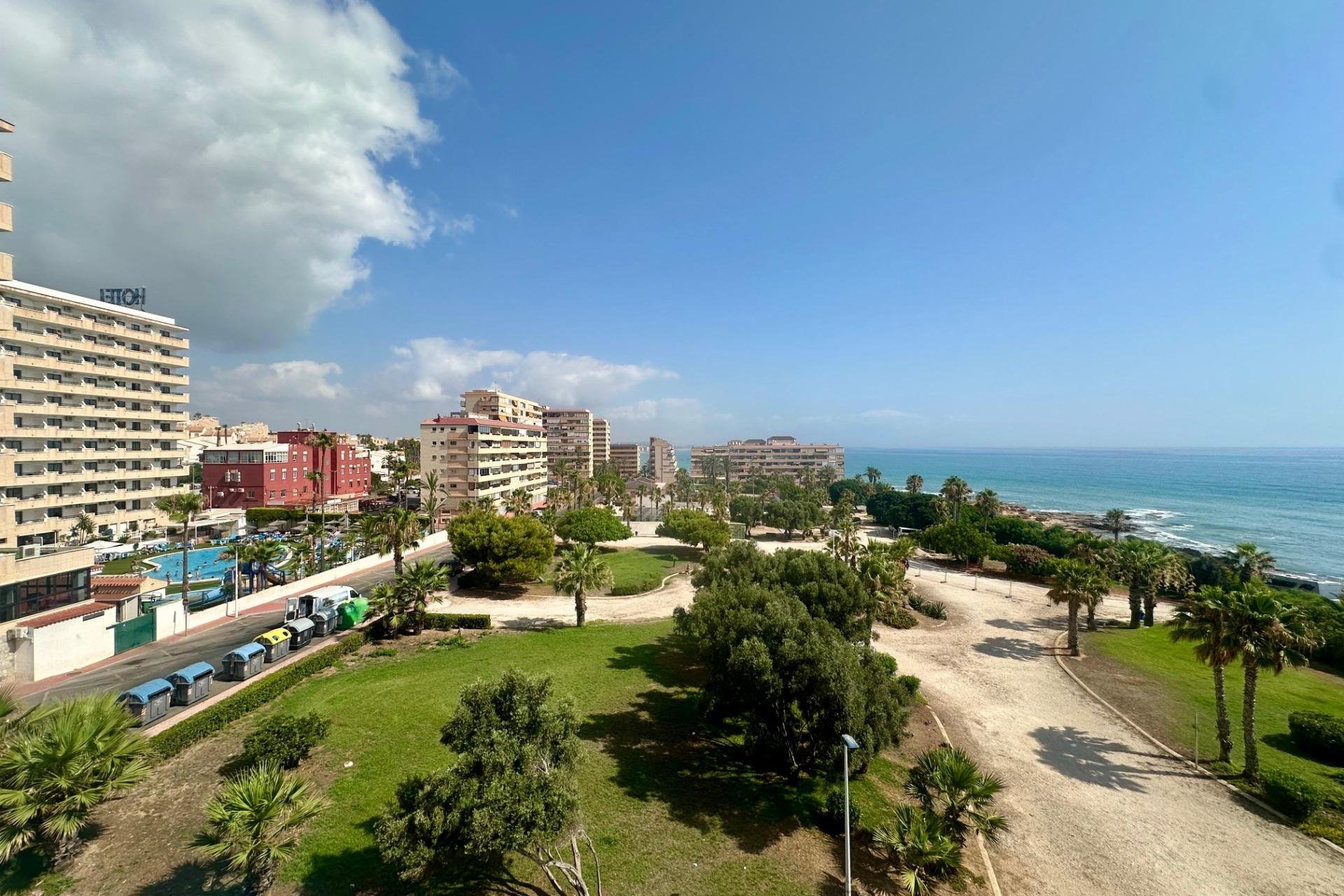 Reventa - Apartamento / piso -
Torrevieja - Cabo cervera
