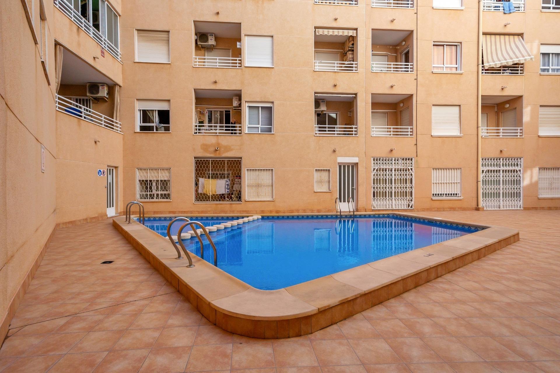 Reventa - Apartamento / piso -
Torrevieja - Centro