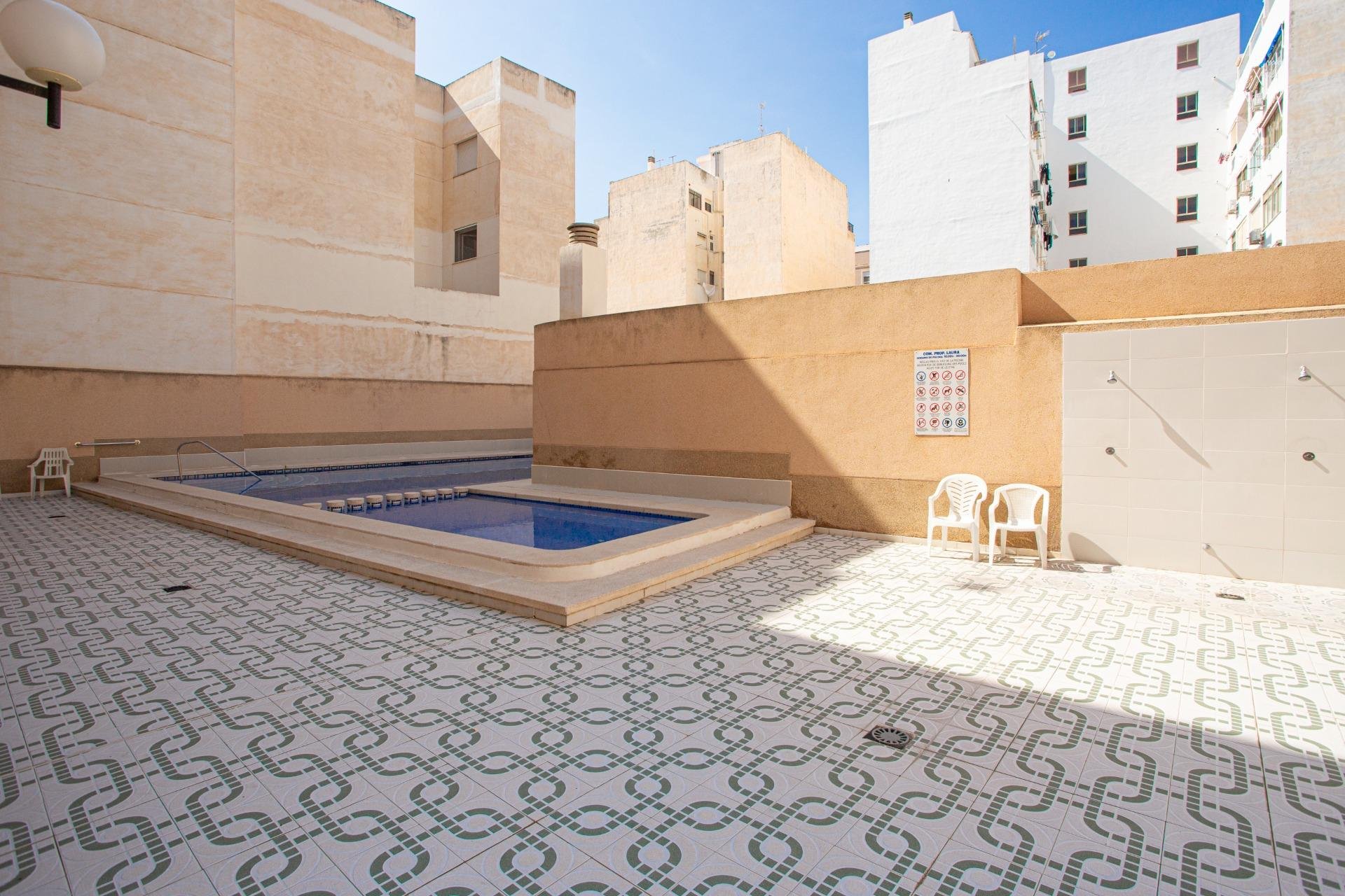 Reventa - Apartamento / piso -
Torrevieja - Centro