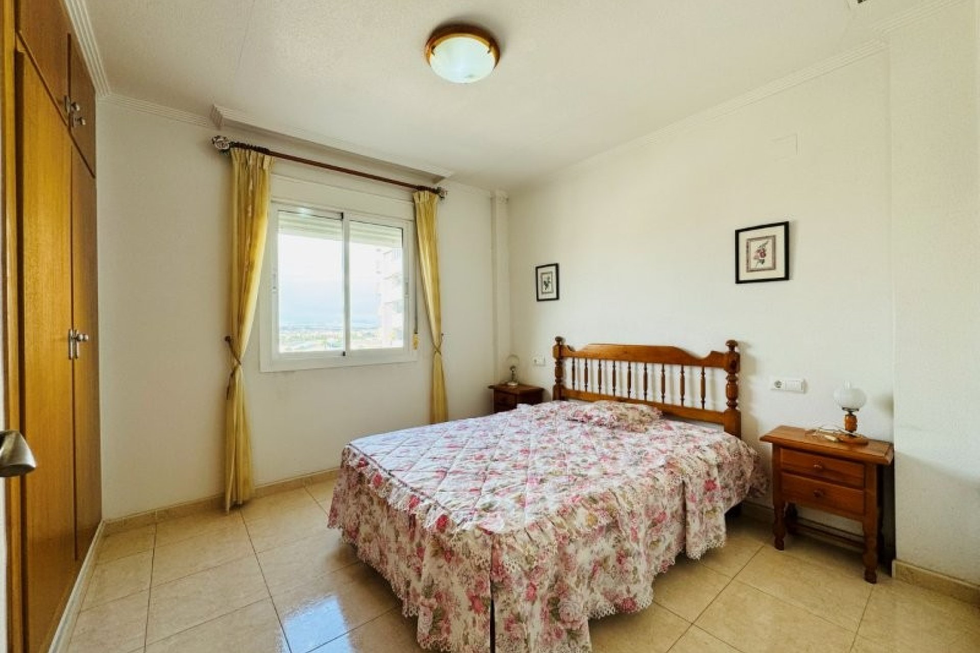 Reventa - Apartamento / piso -
Torrevieja - Centro