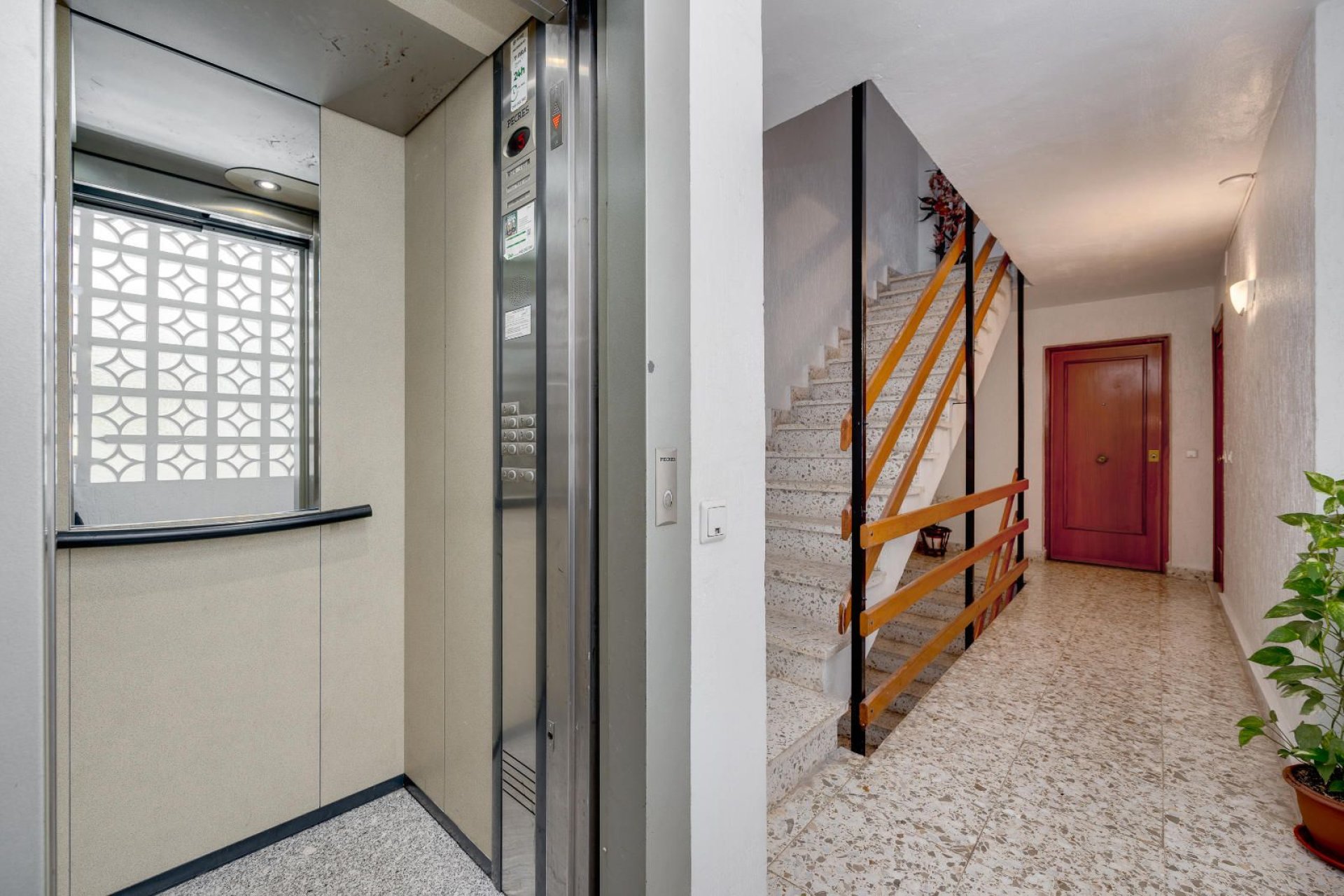 Reventa - Apartamento / piso -
Torrevieja - Centro