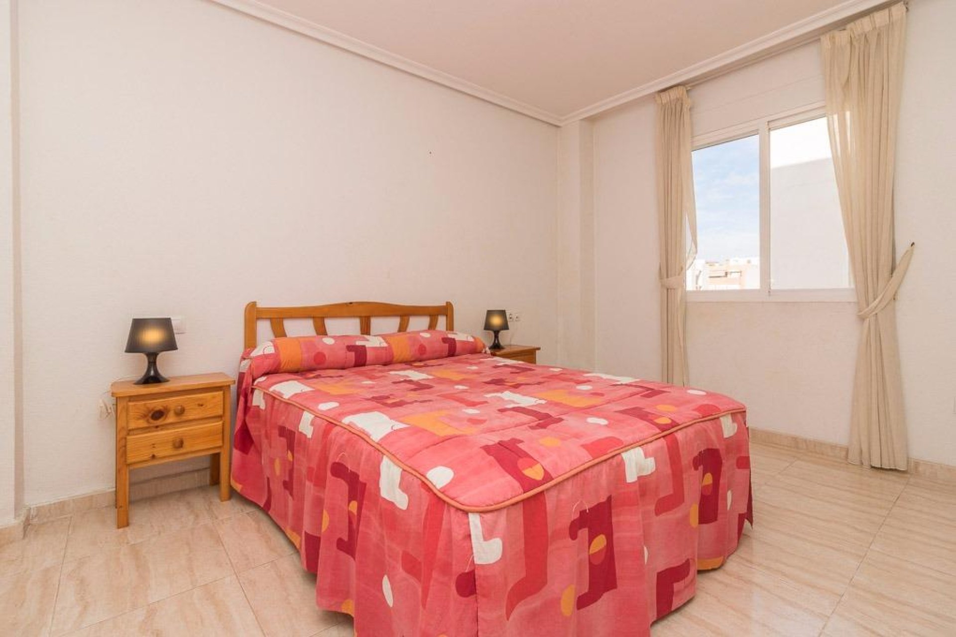 Reventa - Apartamento / piso -
Torrevieja - Centro