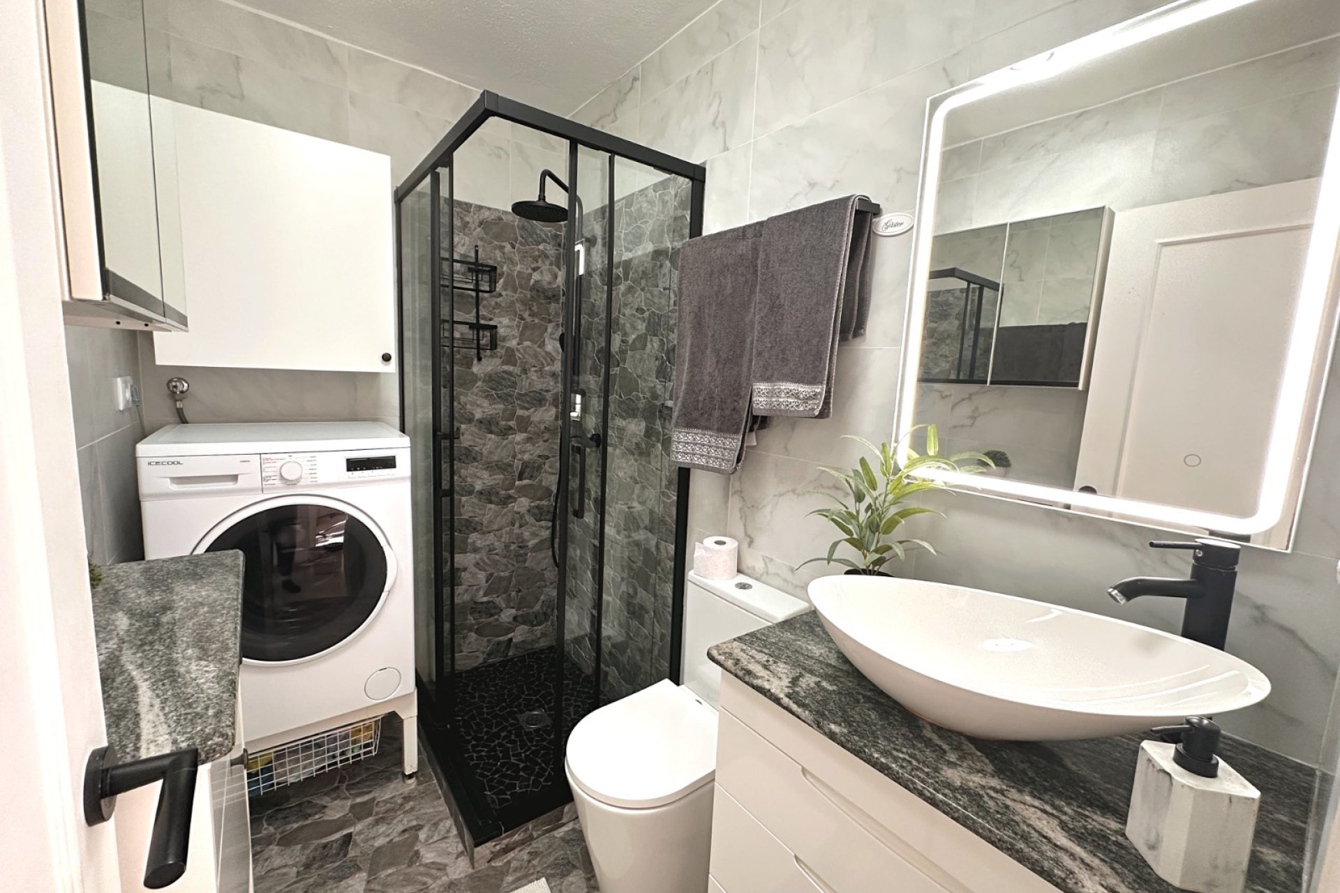 Reventa - Apartamento / piso -
Torrevieja - El Chaparral