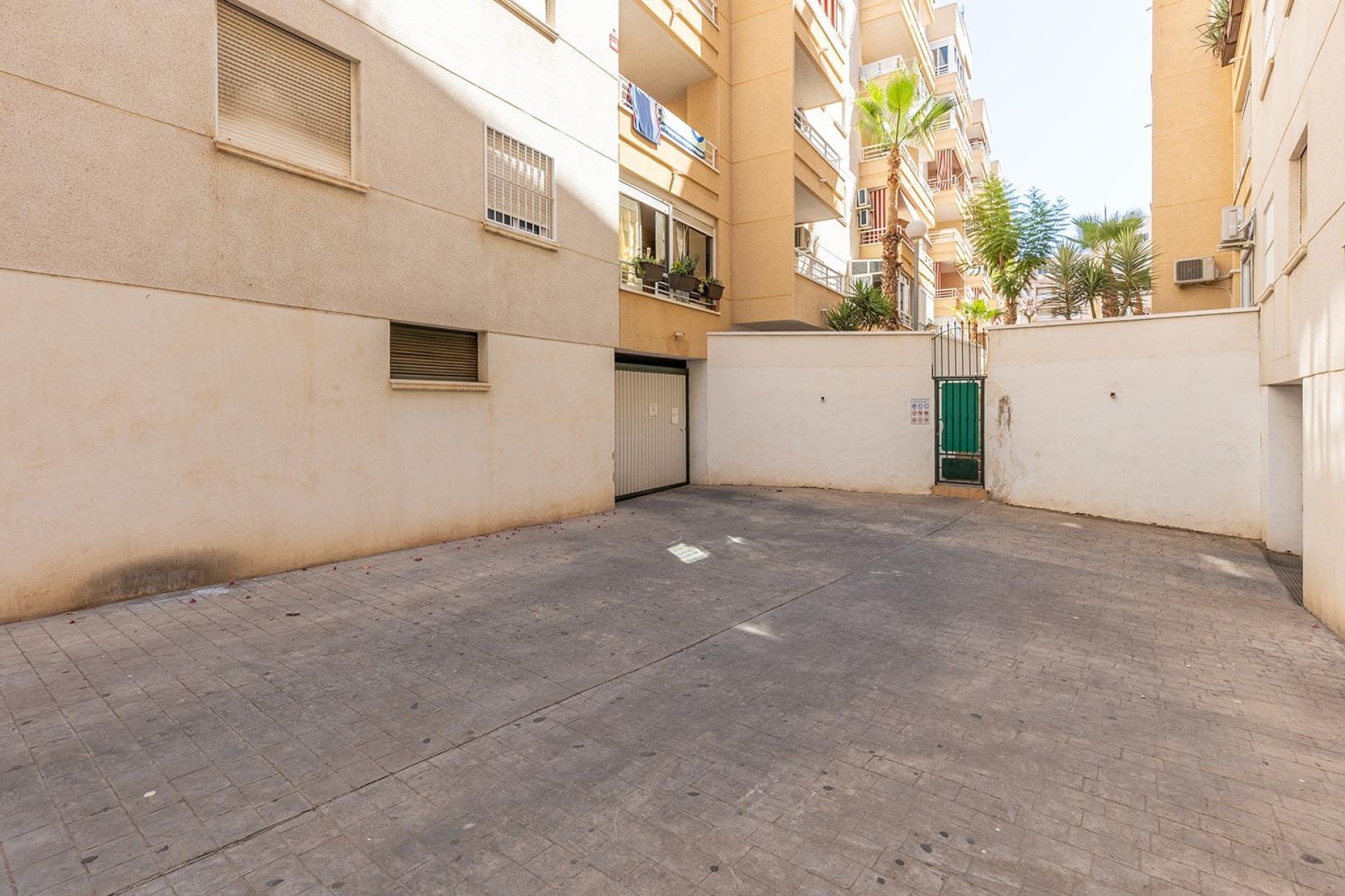 Reventa - Apartamento / piso -
Torrevieja - Estacion de autobuses