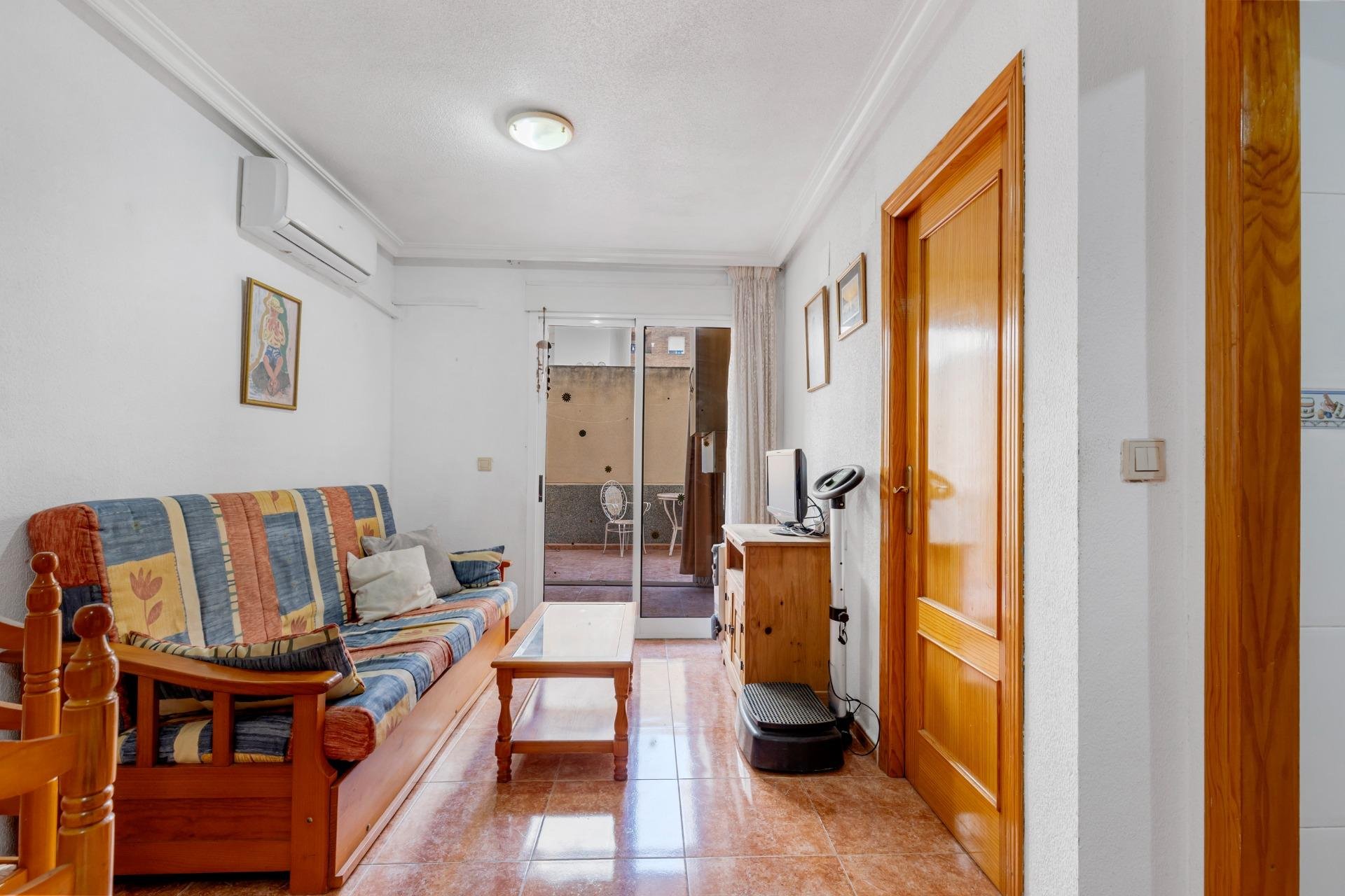 Reventa - Apartamento / piso -
Torrevieja - Estacion de autobuses