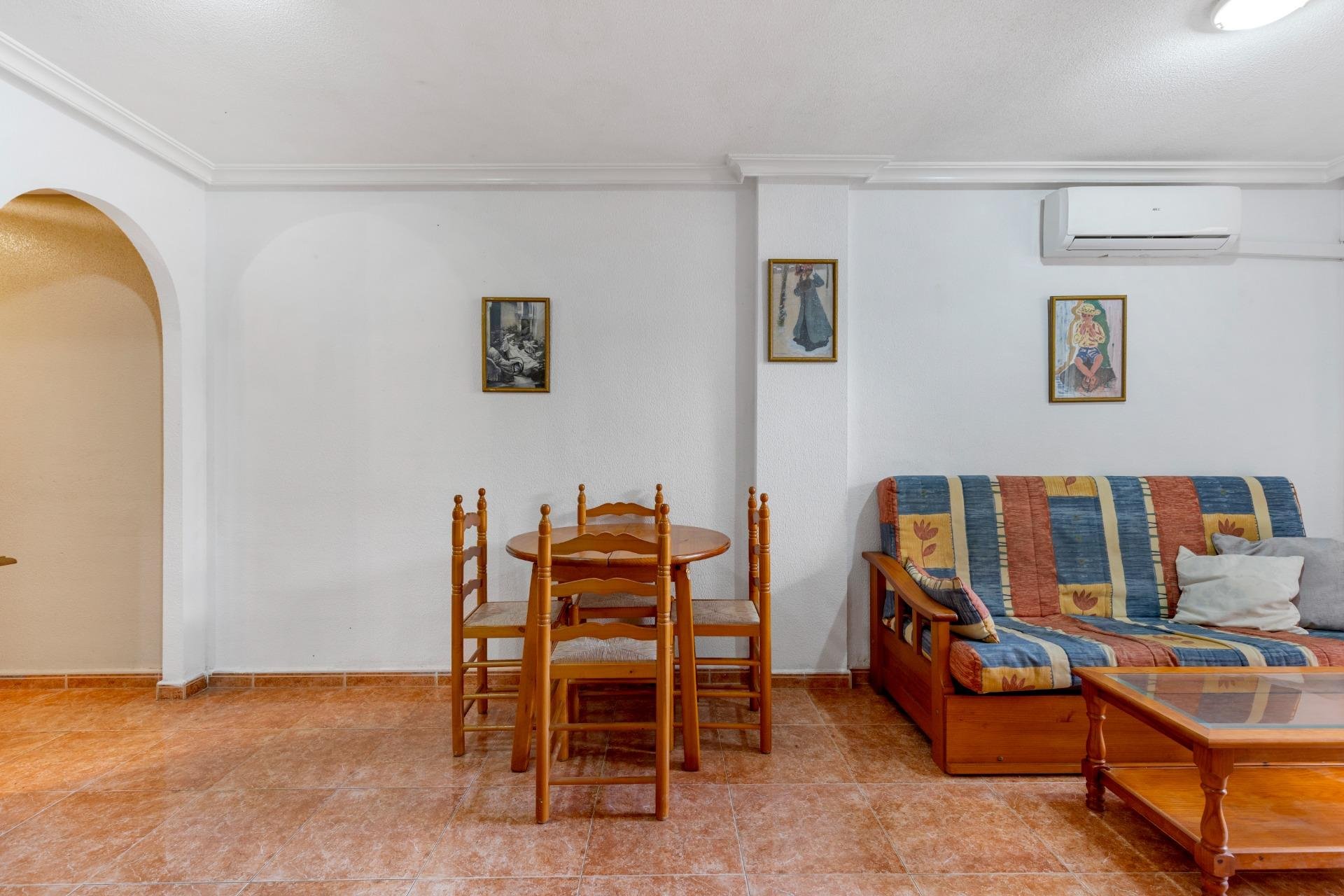 Reventa - Apartamento / piso -
Torrevieja - Estacion de autobuses