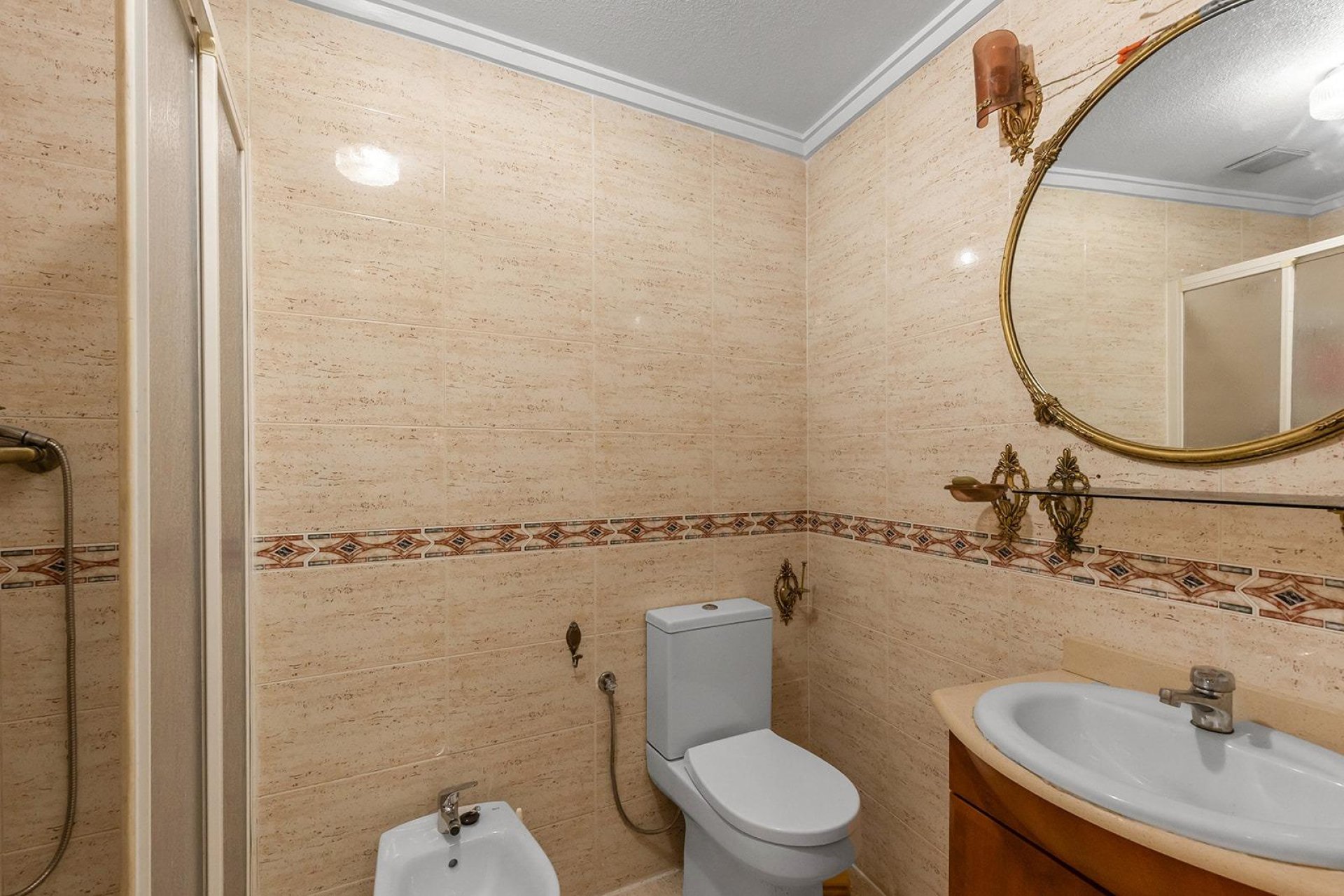 Reventa - Apartamento / piso -
Torrevieja - Estacion de autobuses